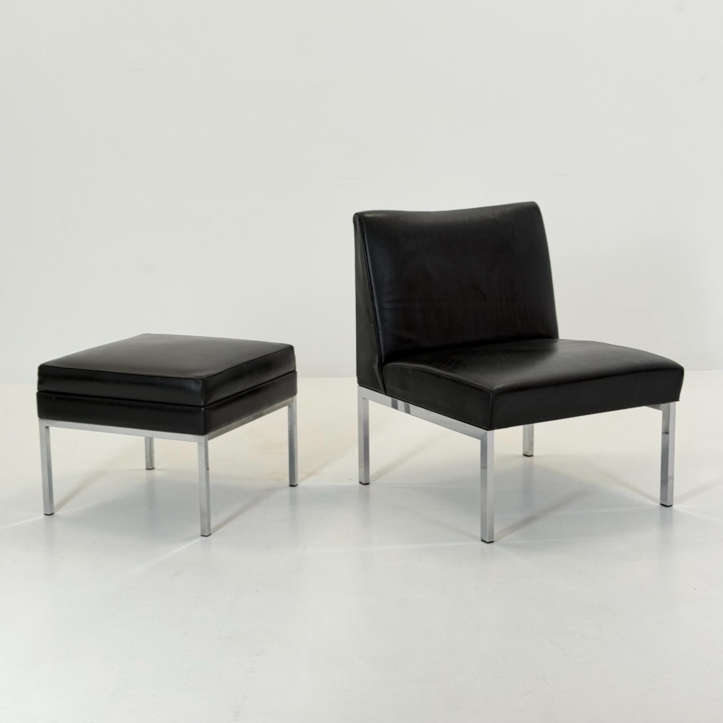 Mid century black leather Bauhaus Lounge chair and ottoman 1980s Thonet