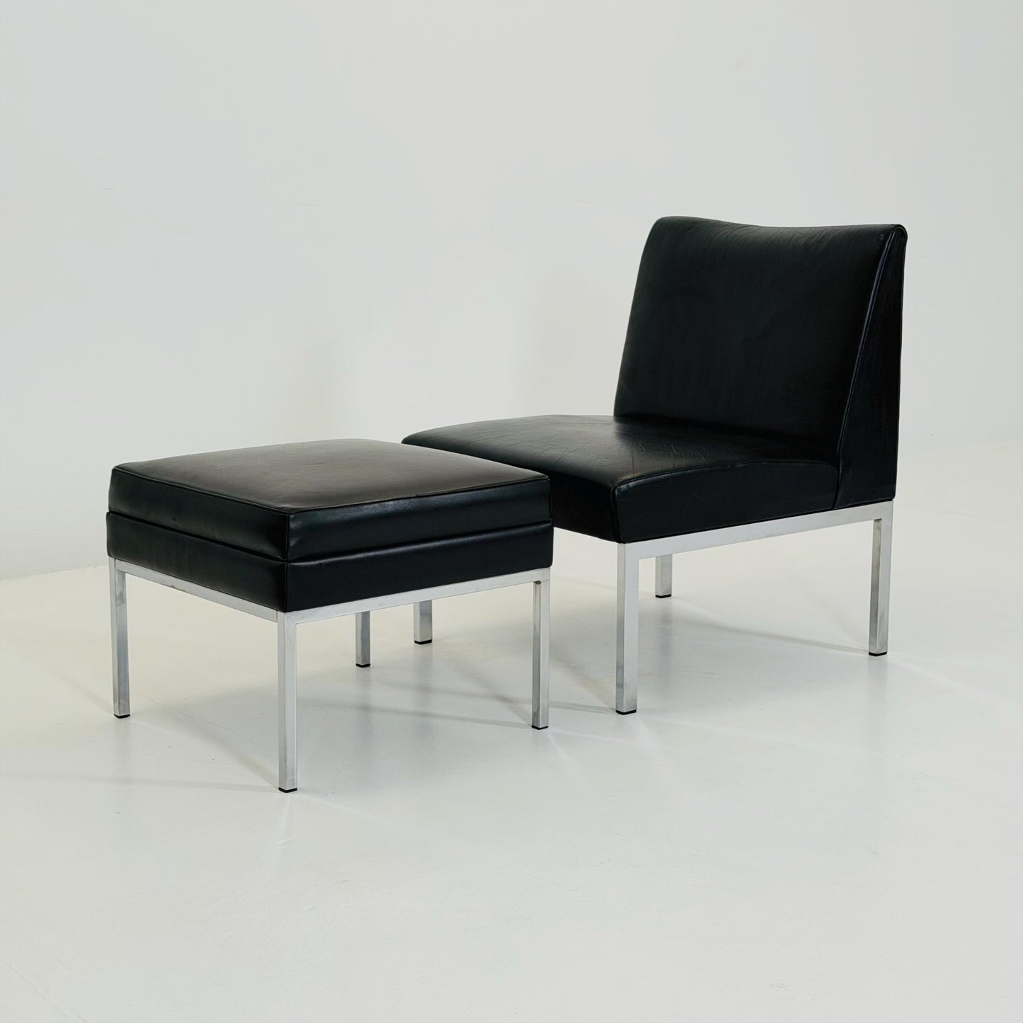 Mid century black leather Bauhaus Lounge chair and ottoman 1980s Thonet
