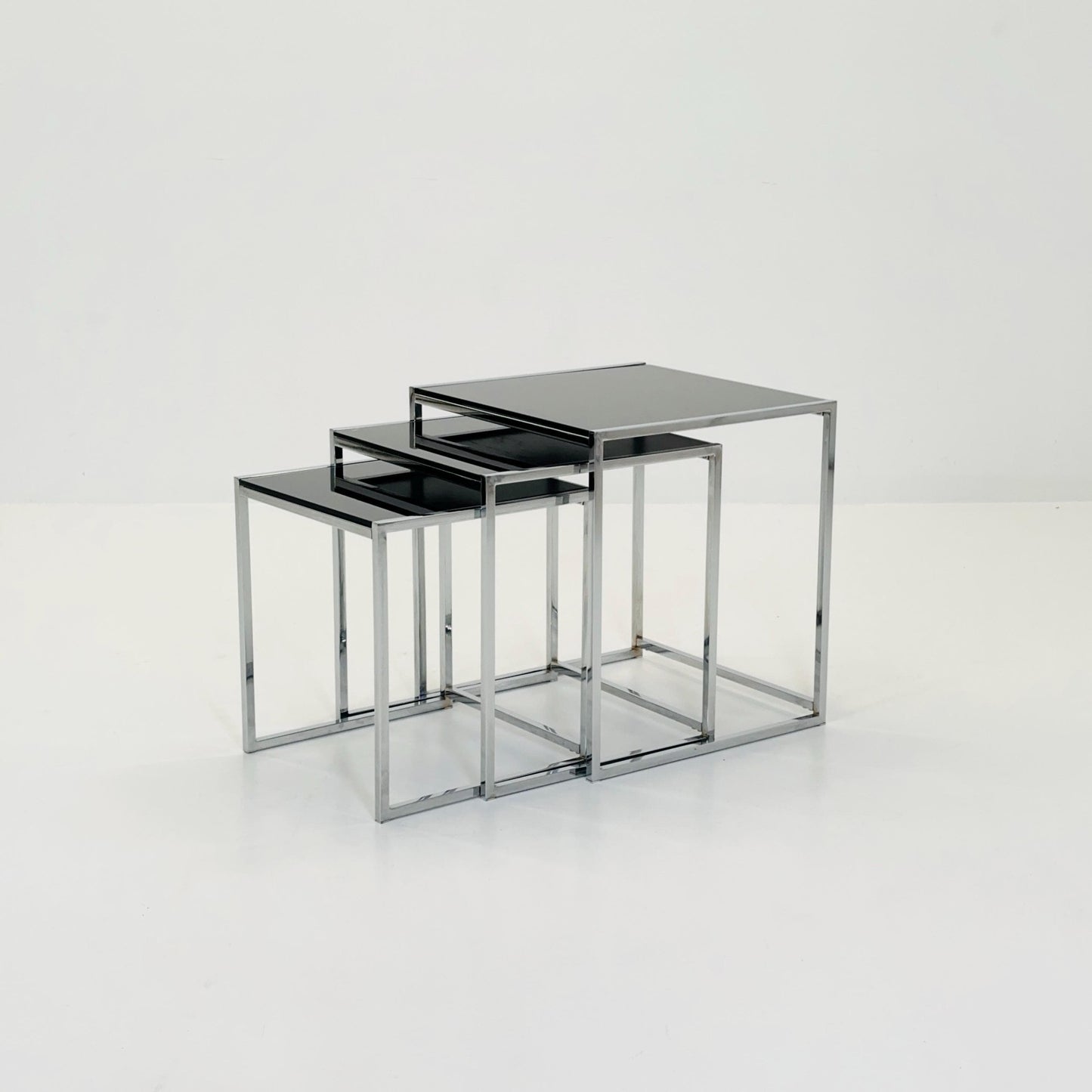 Set of 3 Italian Postmodern Nesting Tables, Black Glass & Chrome Coffee Tables, Milo Baughman Style, 1980s Italy