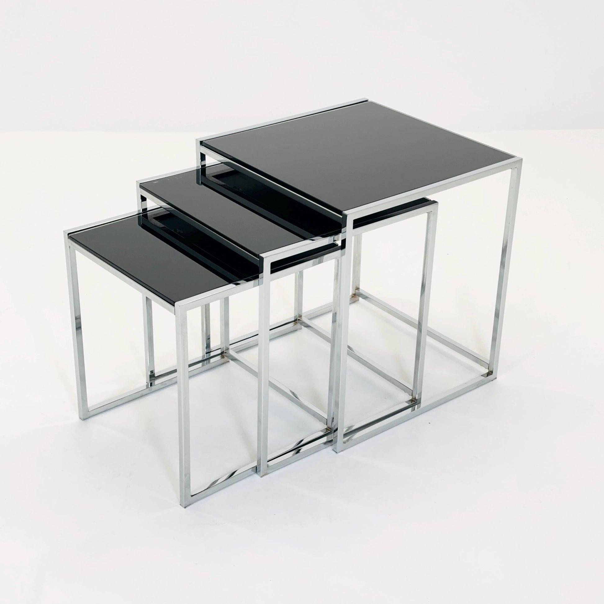 Set of 3 Italian Postmodern Nesting Tables, Black Glass & Chrome Coffee Tables, Milo Baughman Style, 1980s Italy