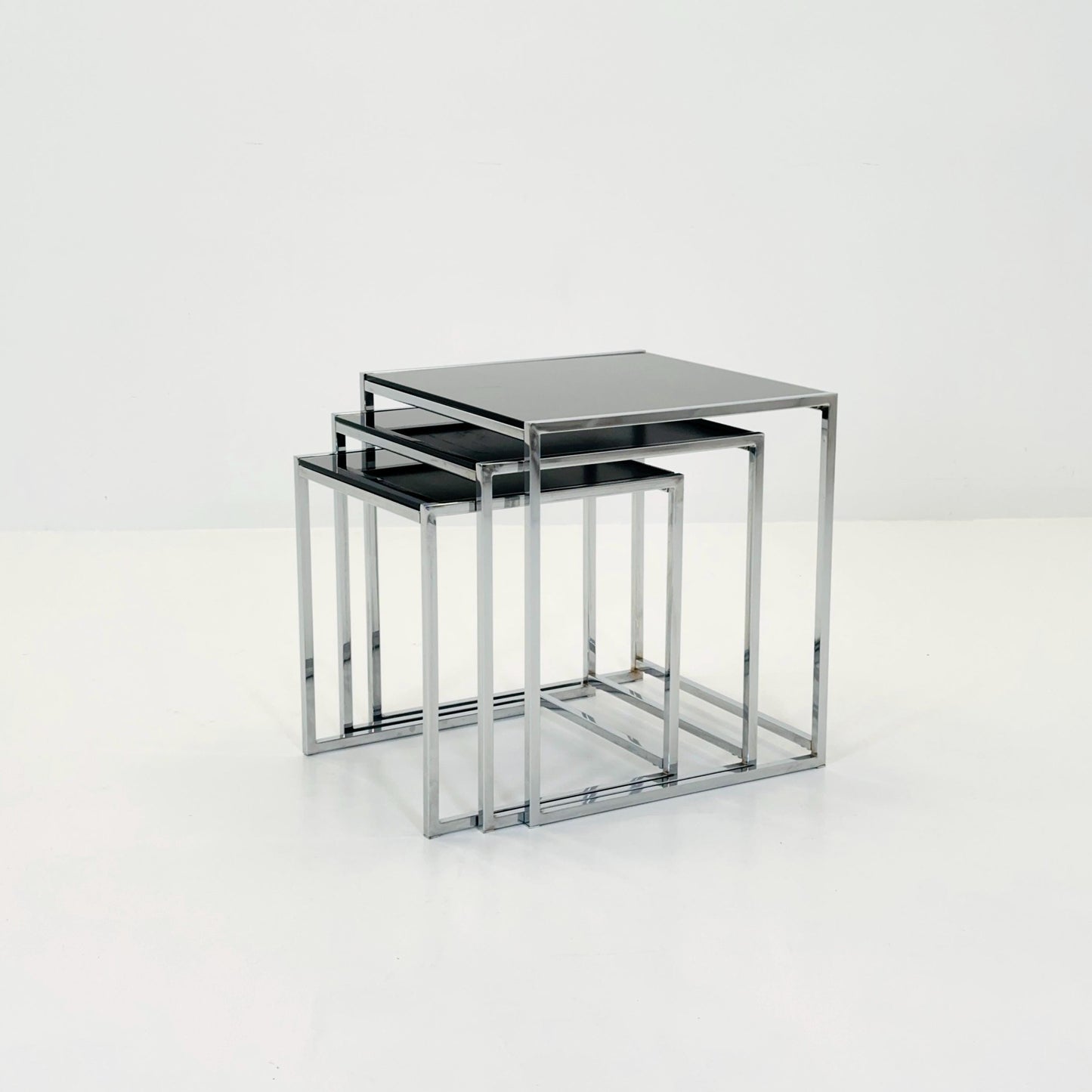 Set of 3 Italian Postmodern Nesting Tables, Black Glass & Chrome Coffee Tables, Milo Baughman Style, 1980s Italy