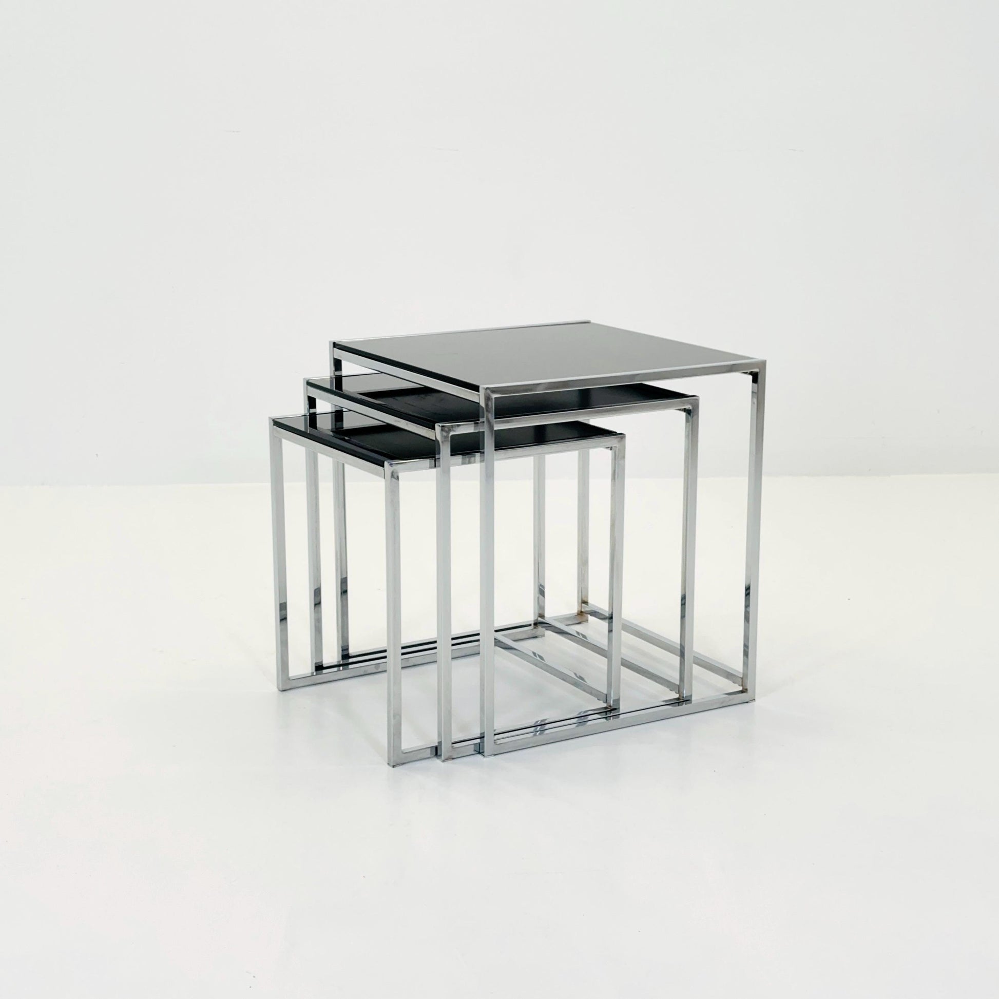 Set of 3 Italian Postmodern Nesting Tables, Black Glass & Chrome Coffee Tables, Milo Baughman Style, 1980s Italy