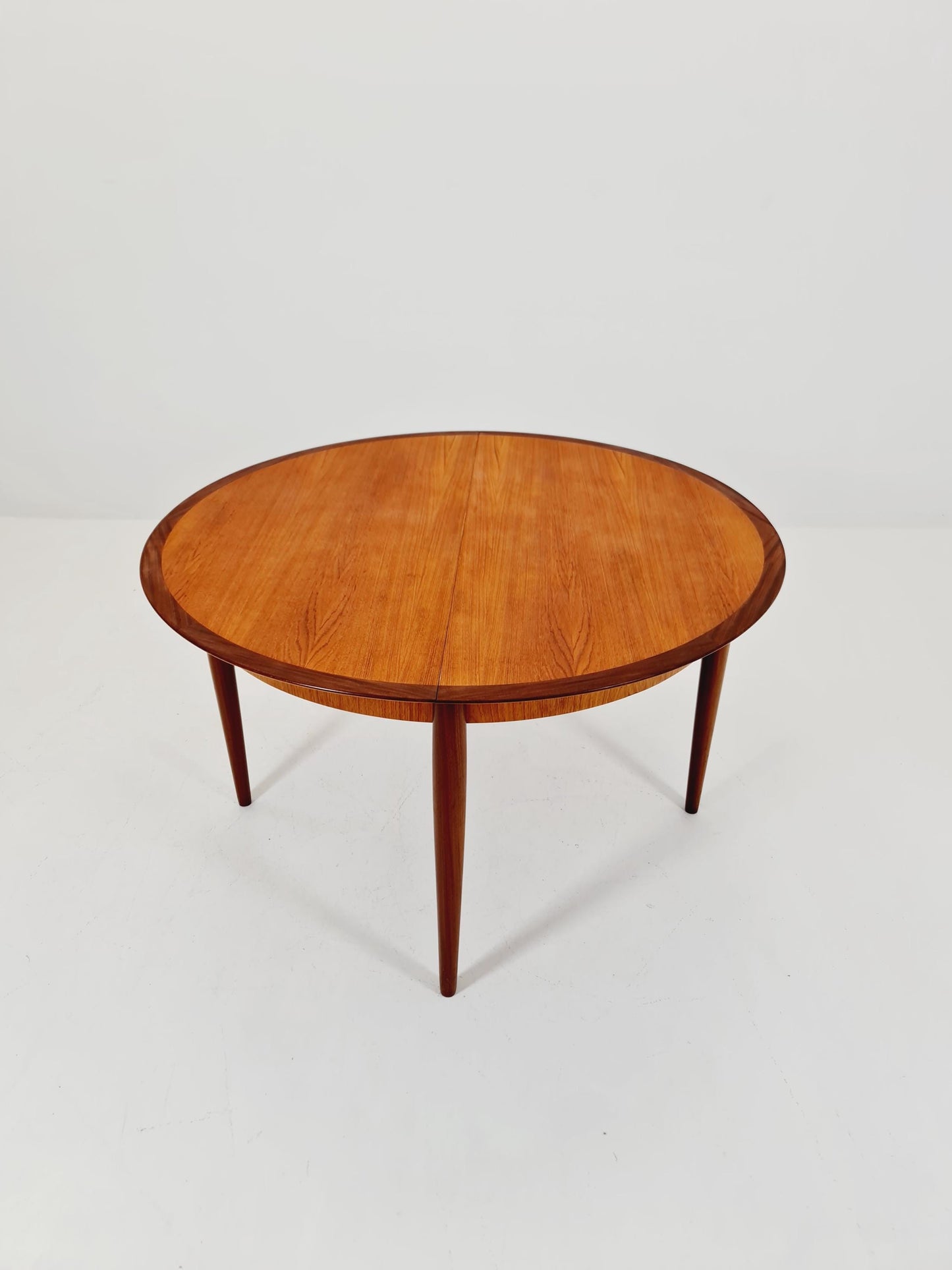 Round German Teak & Walnut Dining Table from Lübke, 1960s