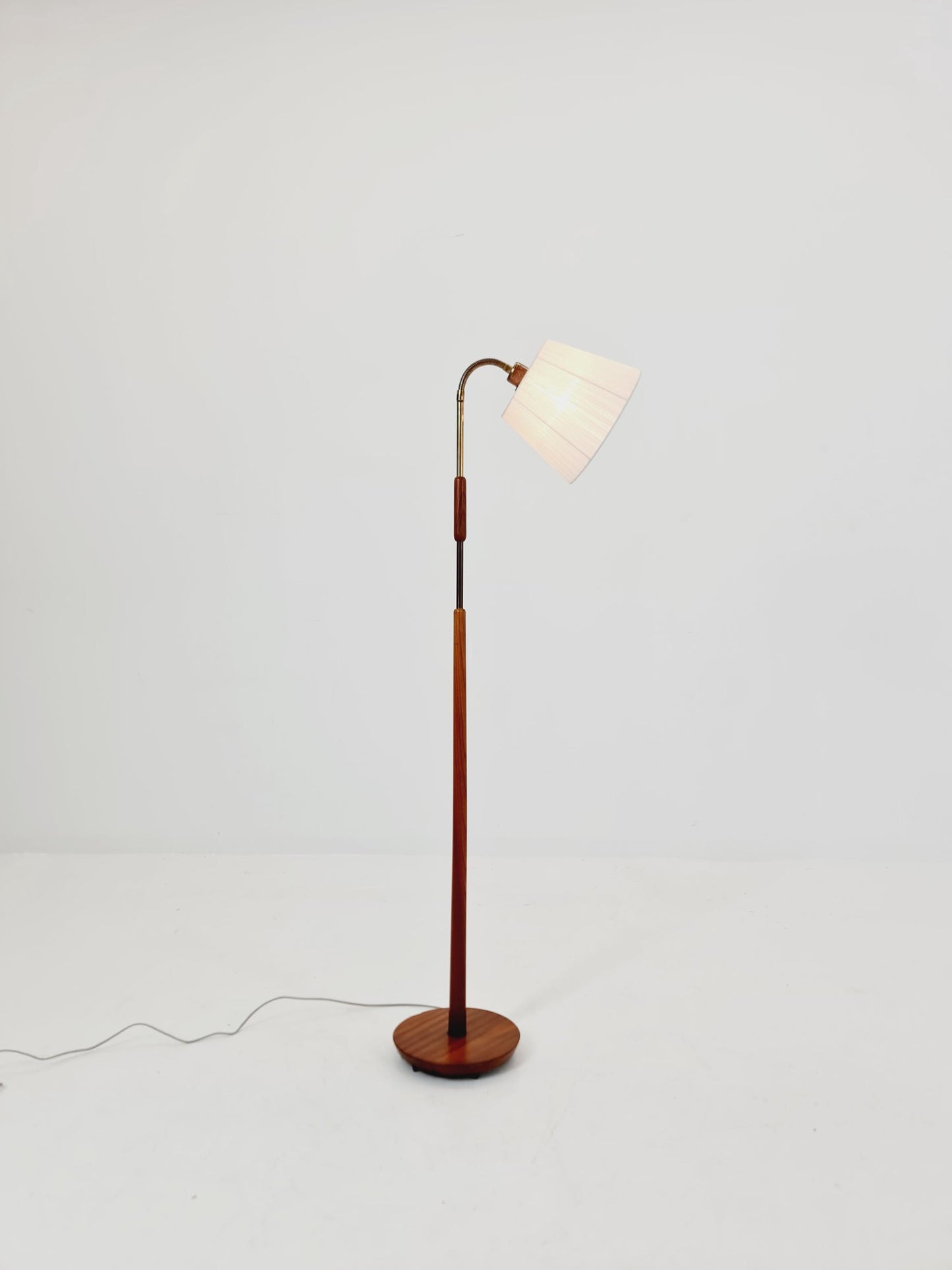Vintage Swedish Mahagoni floor lamp by Solbackens Svarveri AB, 1970s