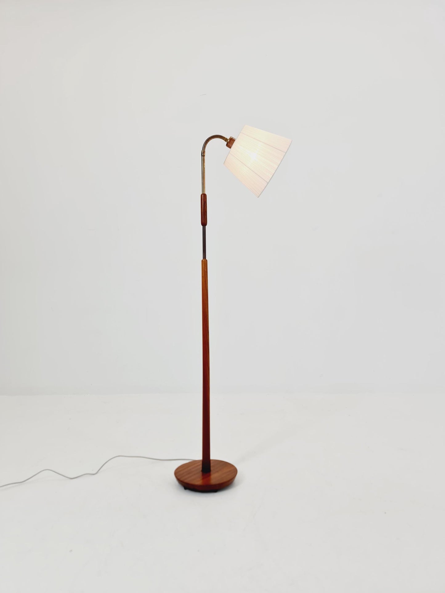 Vintage Swedish Mahagoni floor lamp by Solbackens Svarveri AB, 1970s