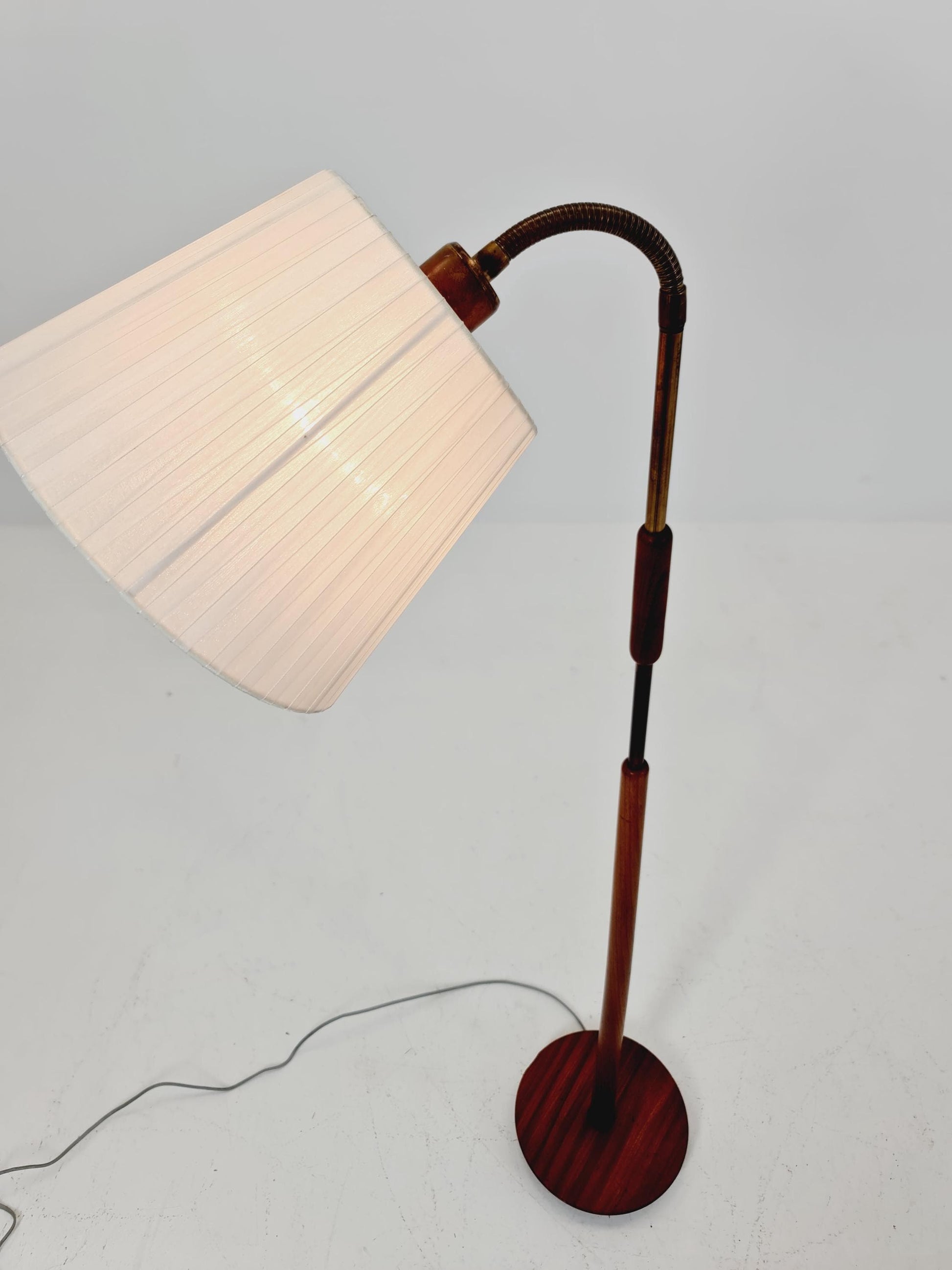 Vintage Swedish Mahagoni floor lamp by Solbackens Svarveri AB, 1970s