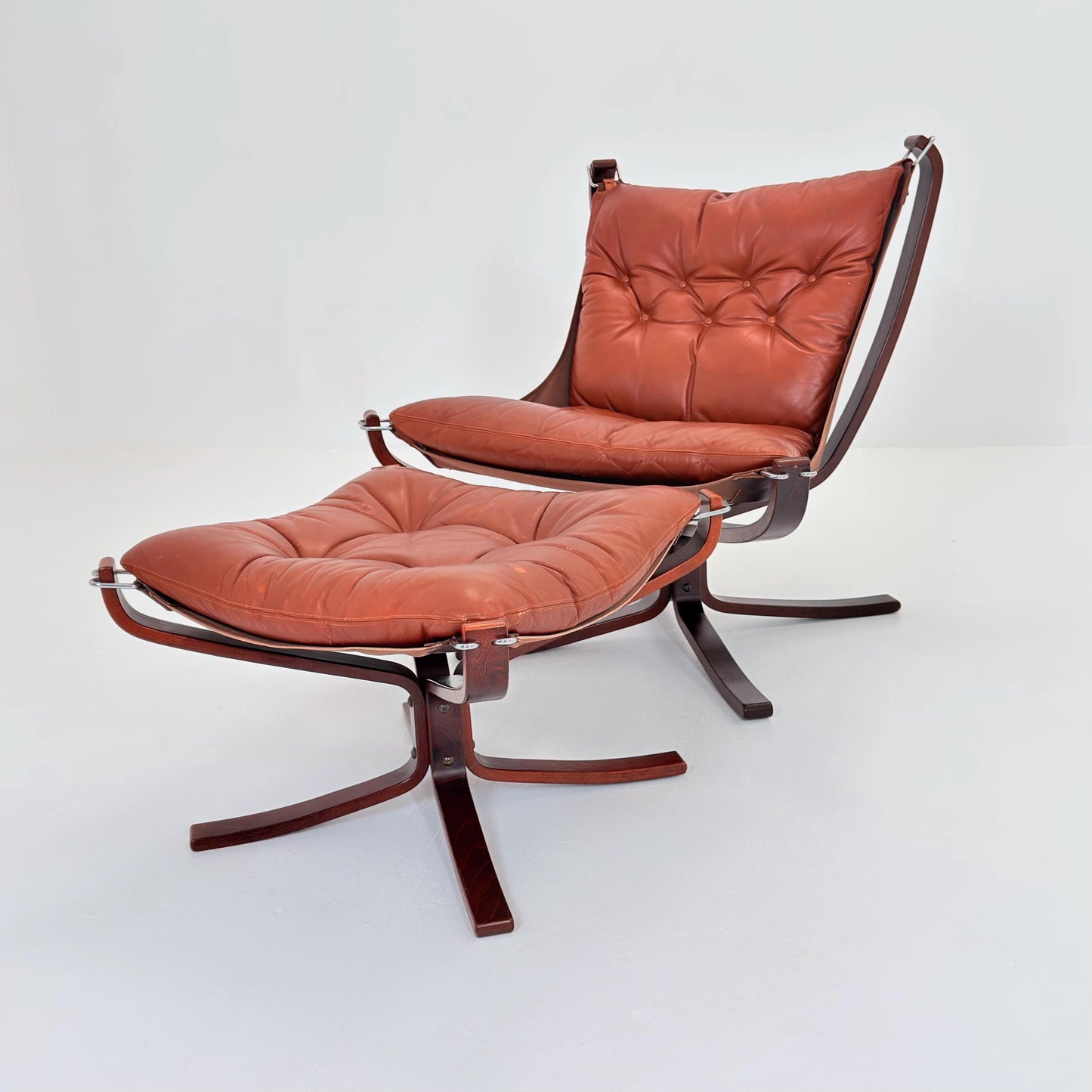 Mid century Falcon chairs and footstools by Sigurd Ressell for Vatne Møbler, 1970s, set of 3