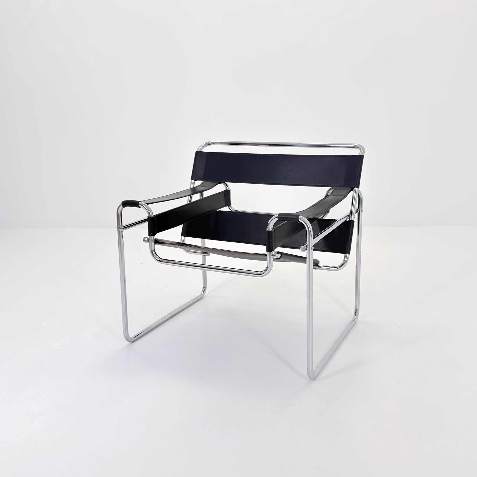 Mid century black B3 armchair WASSILY by Marcel Brauer, 1990s Italy
