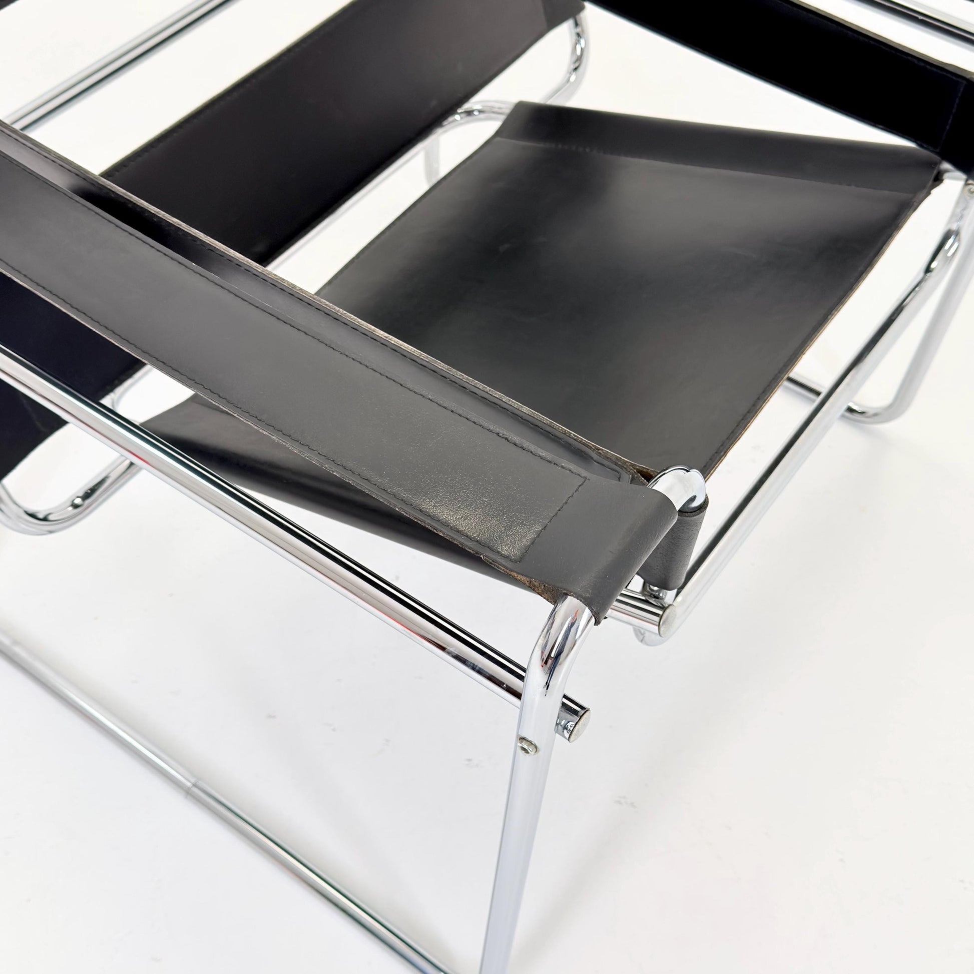 Mid century black B3 armchair WASSILY by Marcel Brauer, 1990s Italy