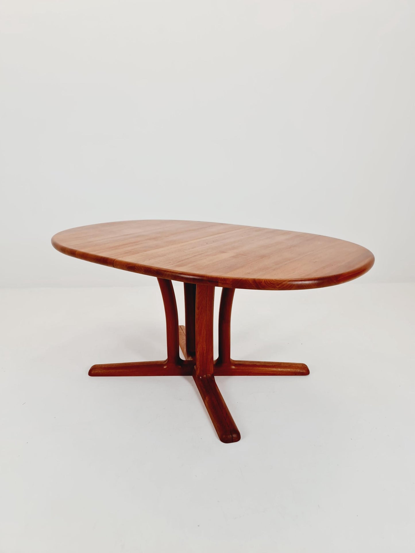 Mid century extendable Danish Modern Solid Teak XXL dining table by Dyrlund MöbelFabrik , 1970s
