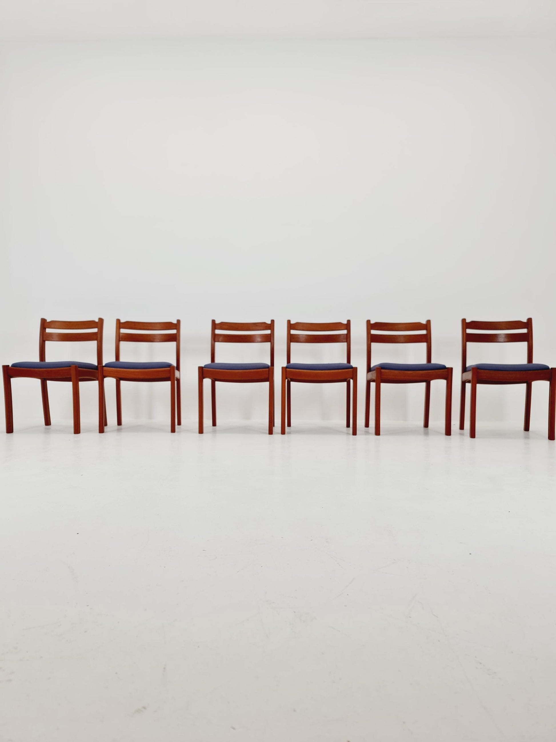 Mid Century Danish solid teak dining Chairs by Dyrlund,Set of 6, 1960s