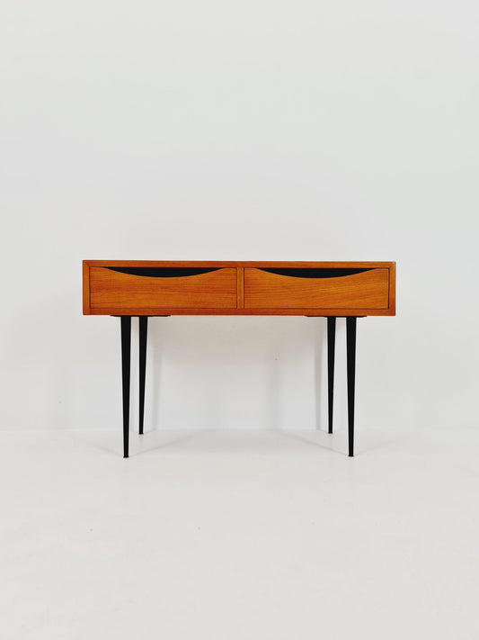 mid-century Ash wood small sideboard /side table Finnland by asko , 1950s