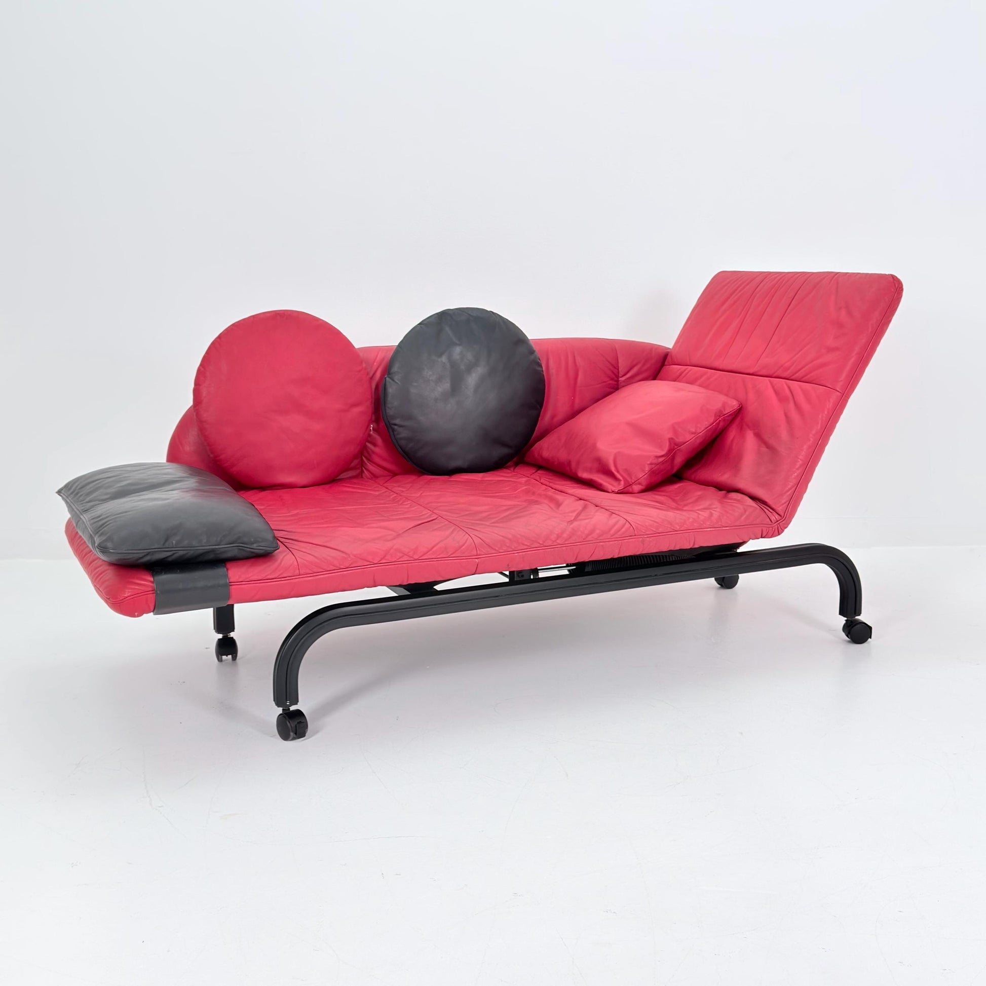 Rare Mid century Interprofil “BEO” Adjustable Chaise Lounge / Daybed by Toshiyuki Kita – 1980s