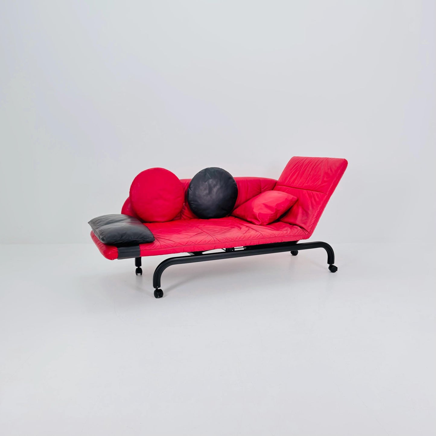 Rare Mid century Interprofil “BEO” Adjustable Chaise Lounge / Daybed by Toshiyuki Kita – 1980s