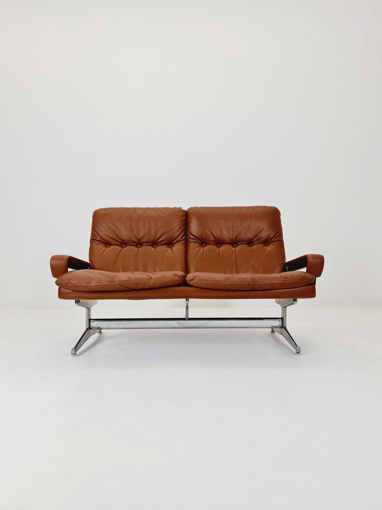 Midcentury sofa King by Andre Vanenbrouck for strässle Switzerland ,1970s