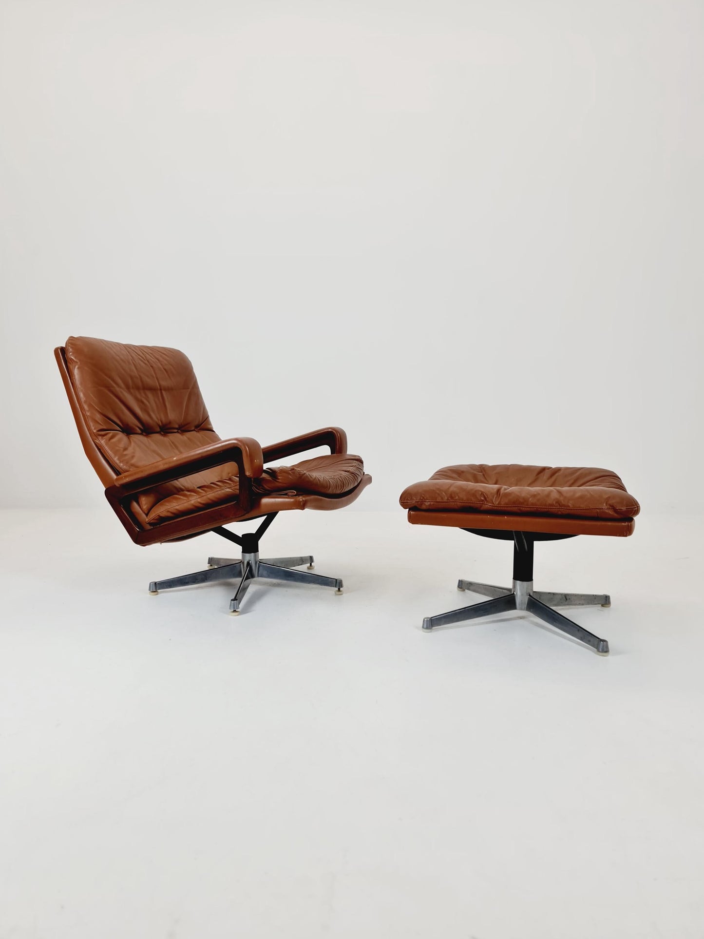 Midcentury Loungechair + ottoman by Andre Vanenbrouck for strässle Switzerland , 1970s