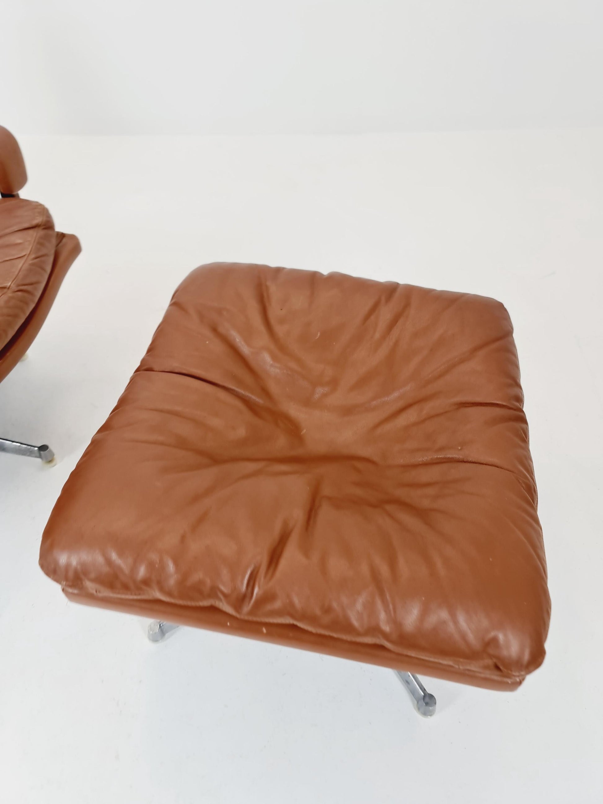 Midcentury Loungechair + ottoman by Andre Vanenbrouck for strässle Switzerland , 1970s