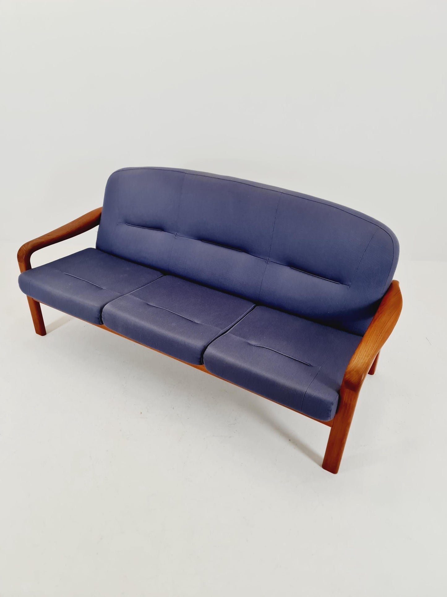 Mid century easy lounge couch by Arne Wahl Iversen for komfort teak , 1960s