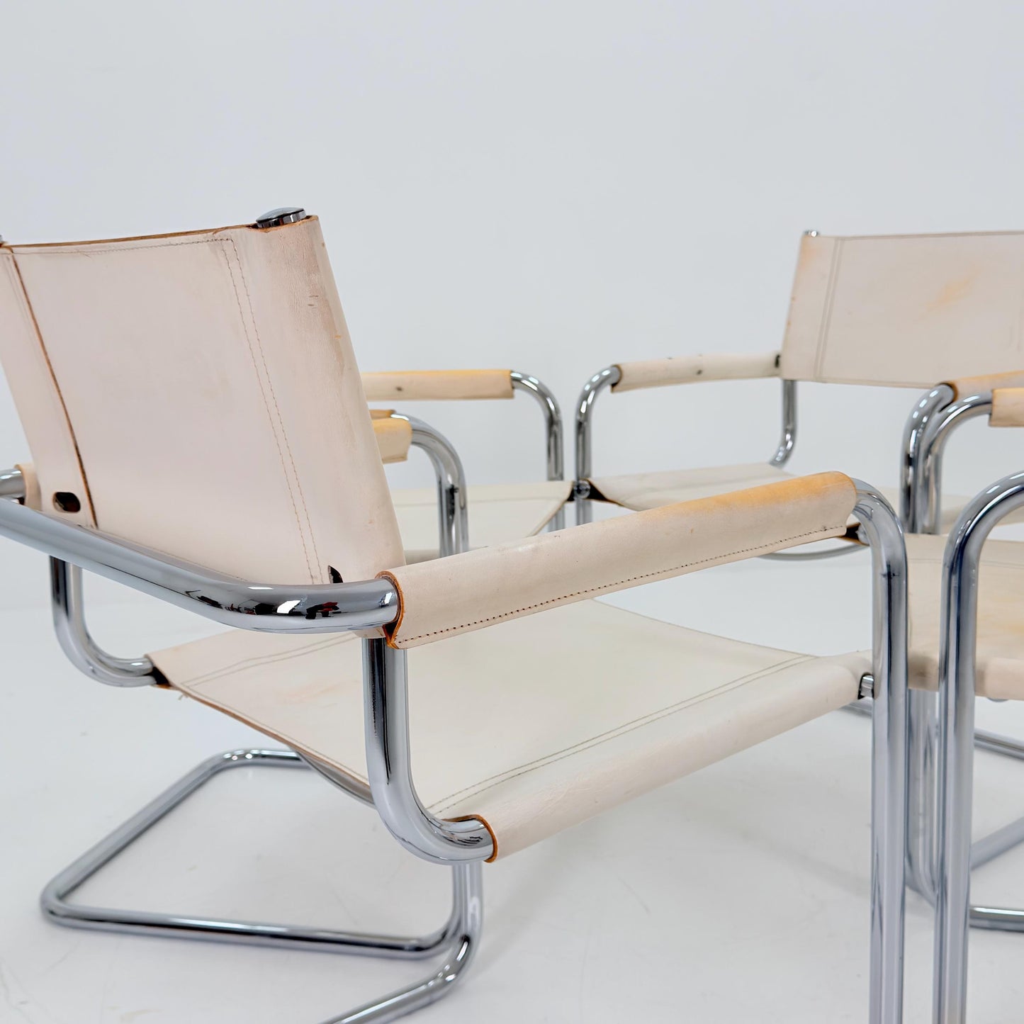 Set of 4 Mid century Bauhaus B34 Cantilever armChair by Mart Stam for Jox Interni, Italy 1980s