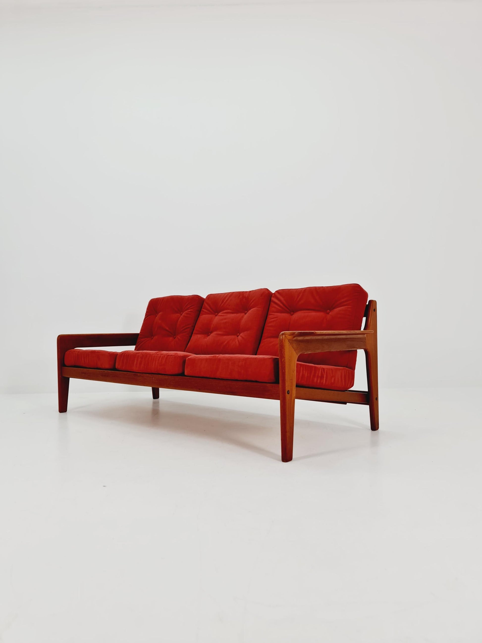 Mid century easy lounge couch by Arne Wahl Iversen for komfort teak , 1960s