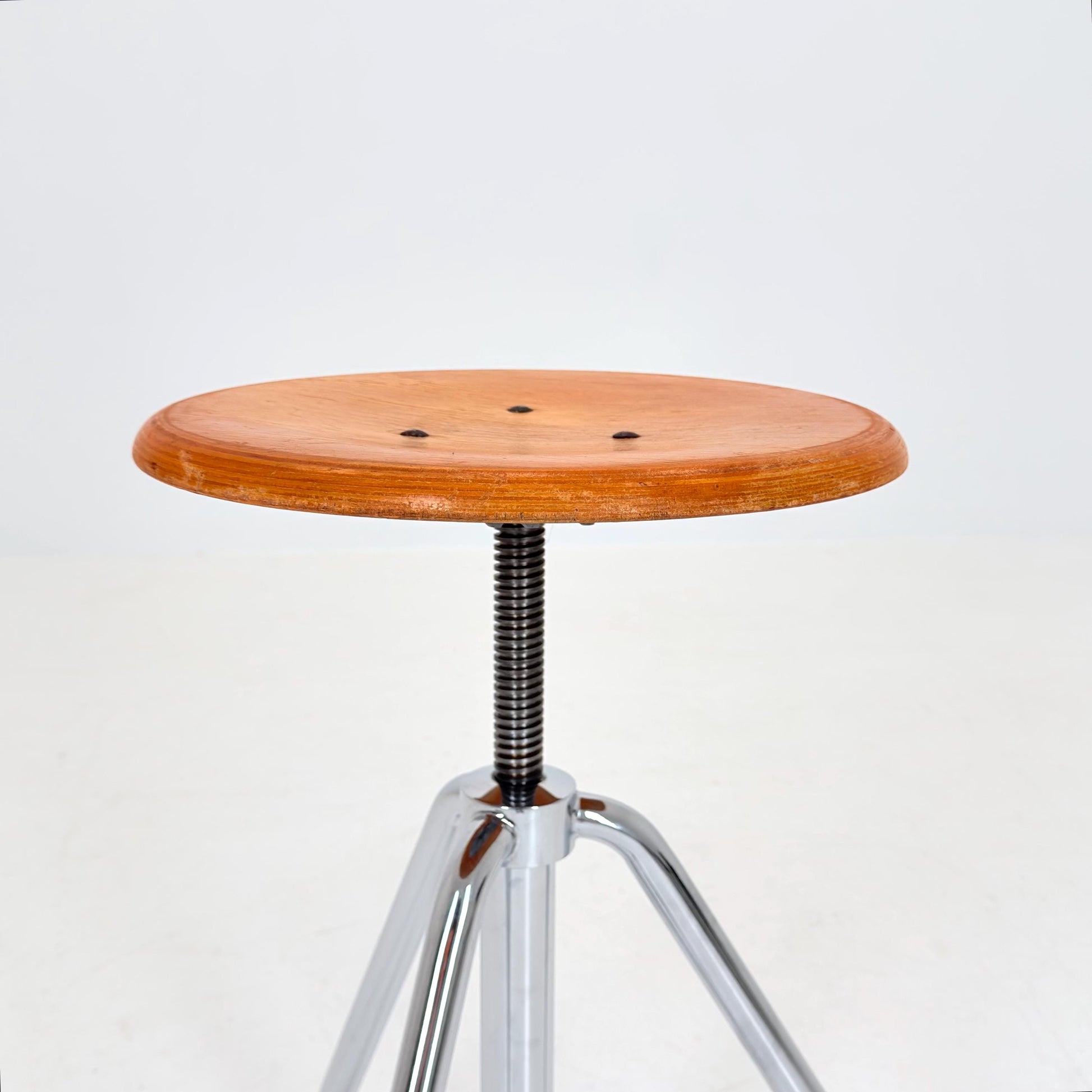 Mid Century Modern Industrial Tripod Stool 1980s Italy – Bauhaus Swivel Adjustable