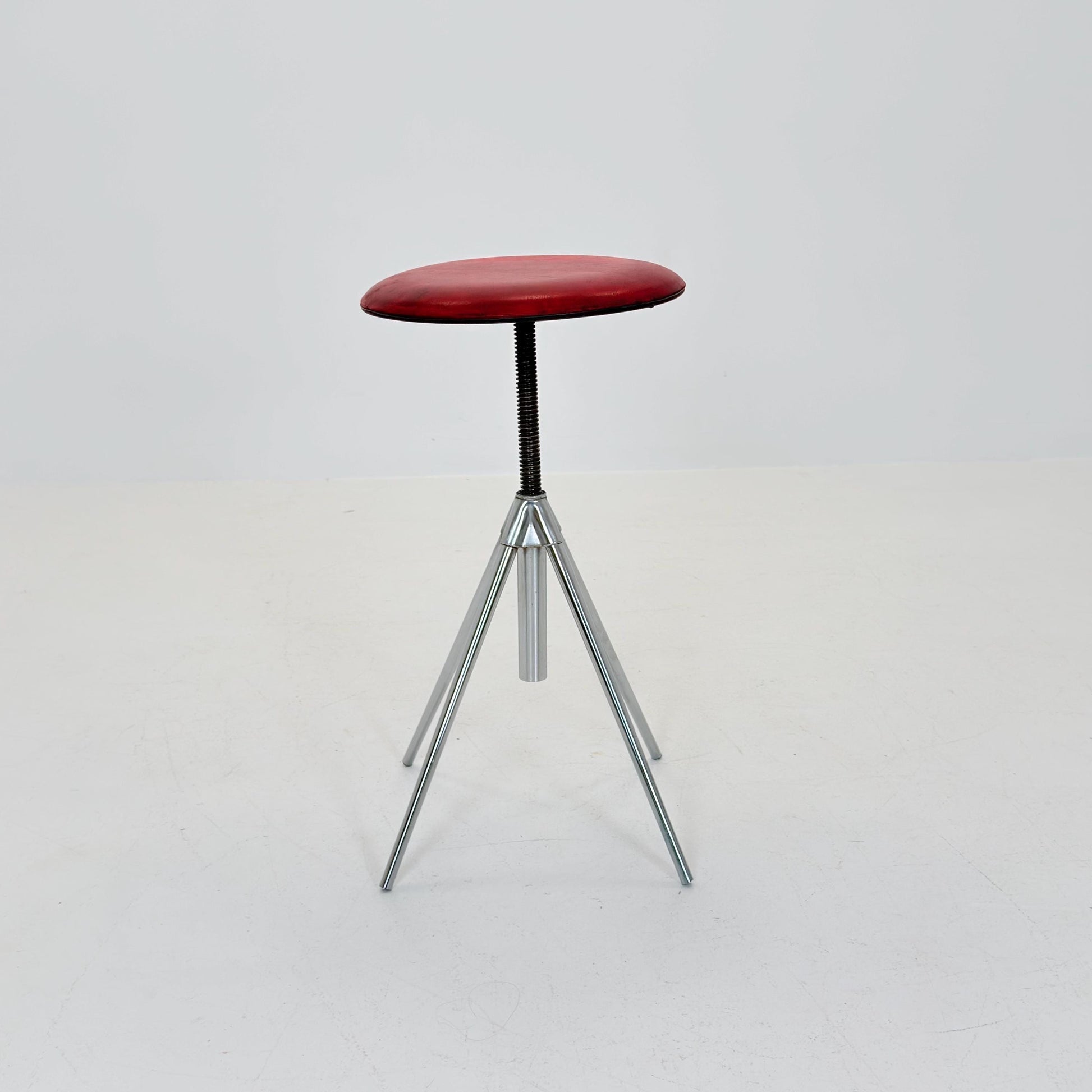 Mid Century Modern Industrial Tripod Stool 1980s Italy – Bauhaus Swivel Adjustable