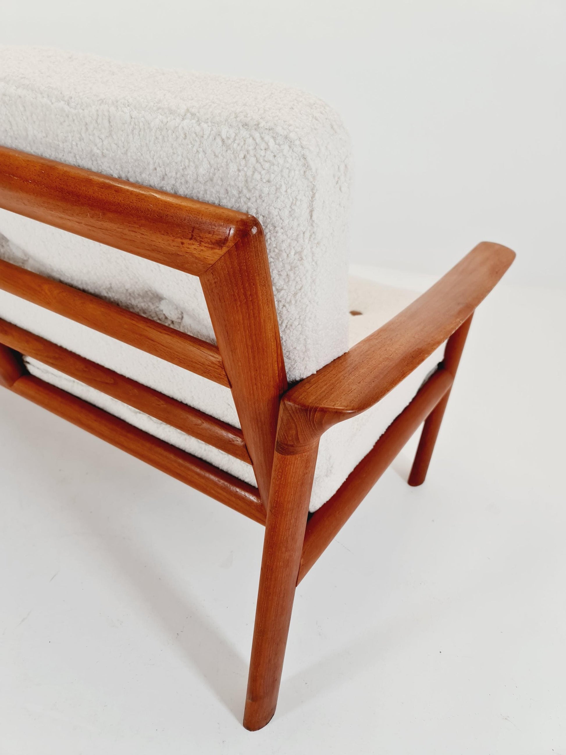 Mid century easy lounge couch by Sven ellekaer for komfort teak , 1960s