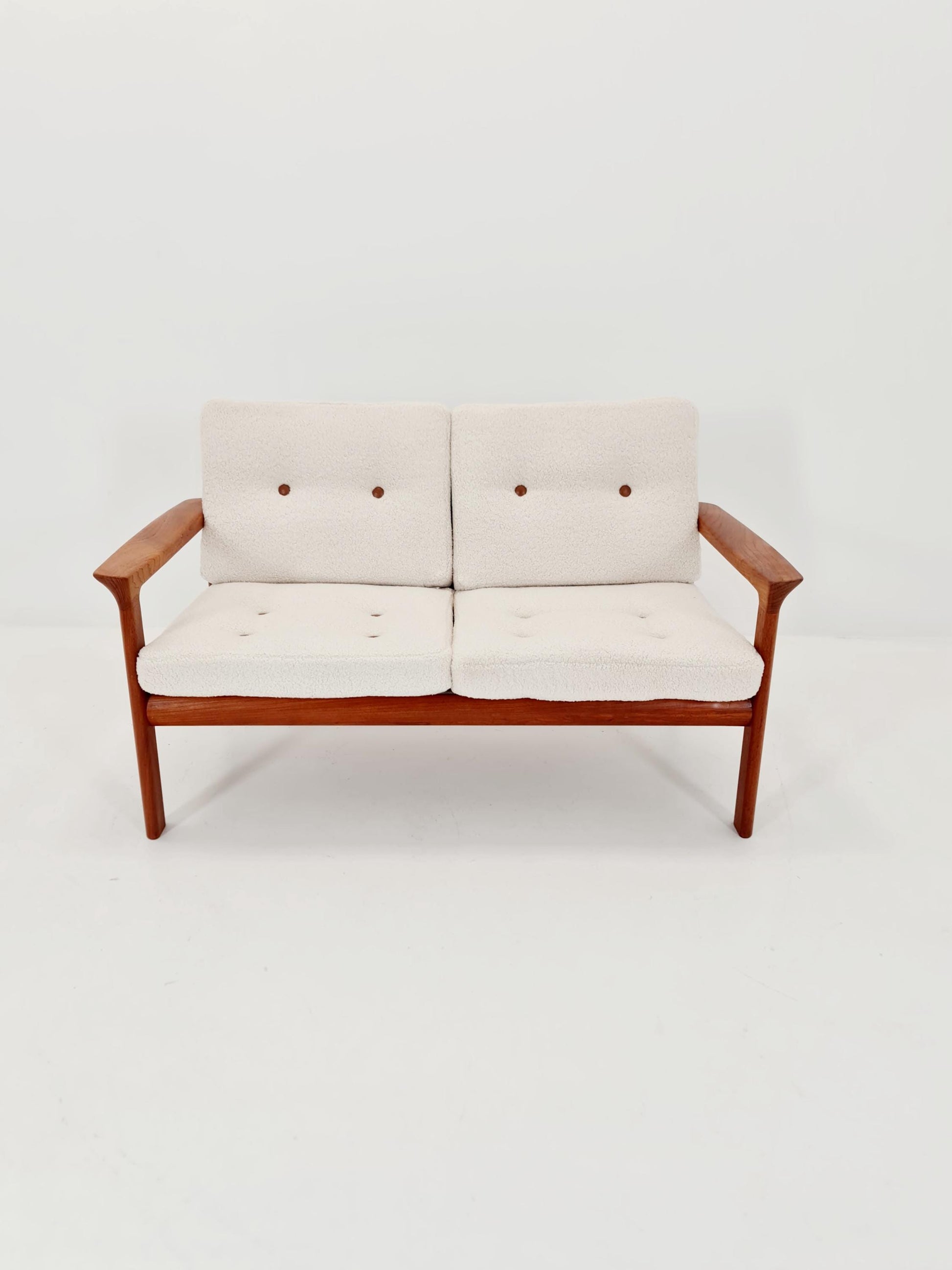 Mid century easy lounge couch by Sven ellekaer for komfort teak , 1960s