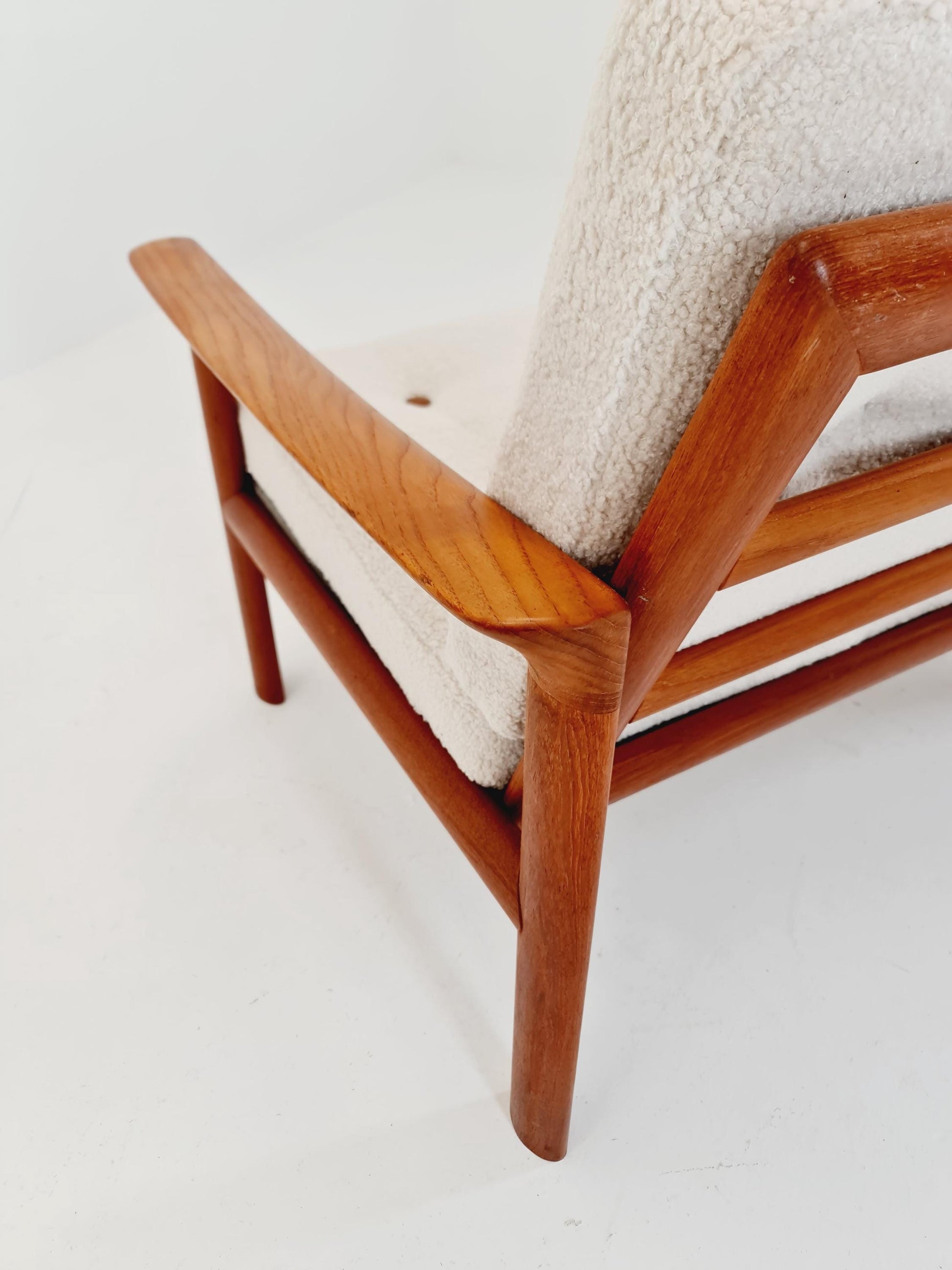 Mid century easy lounge couch by Sven ellekaer for komfort teak , 1960s