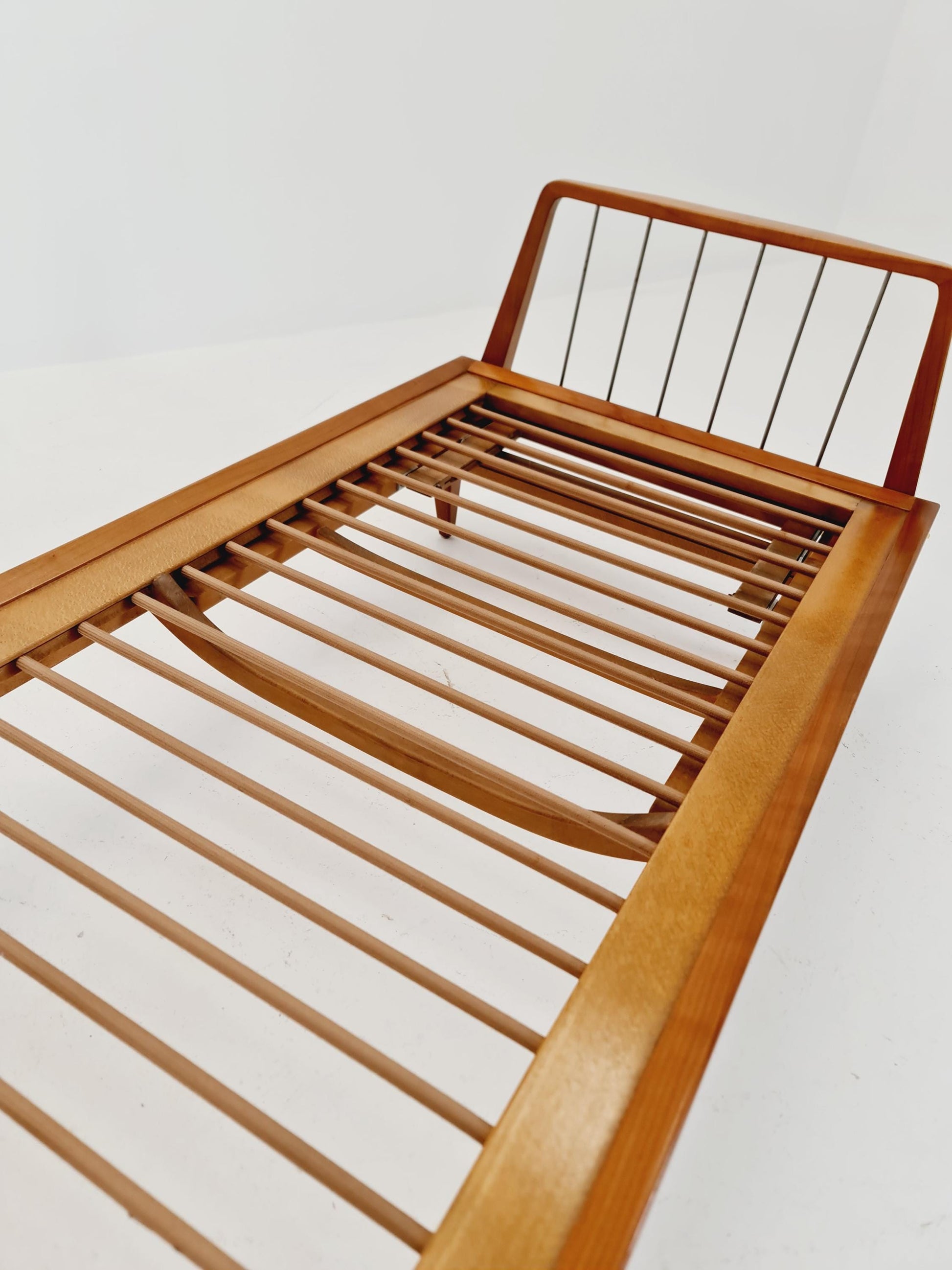 Midcentury Stella Sofa Ash wood Daybed by Walter Knoll , Germany, 1950s