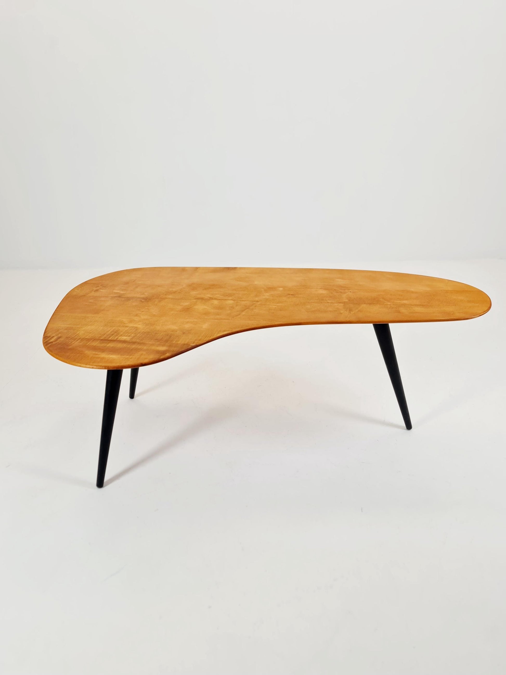 Mid-Century Modern Organic Coffee Table – in Kidney shap by Willy Van Der Meeren Holland, 1960s