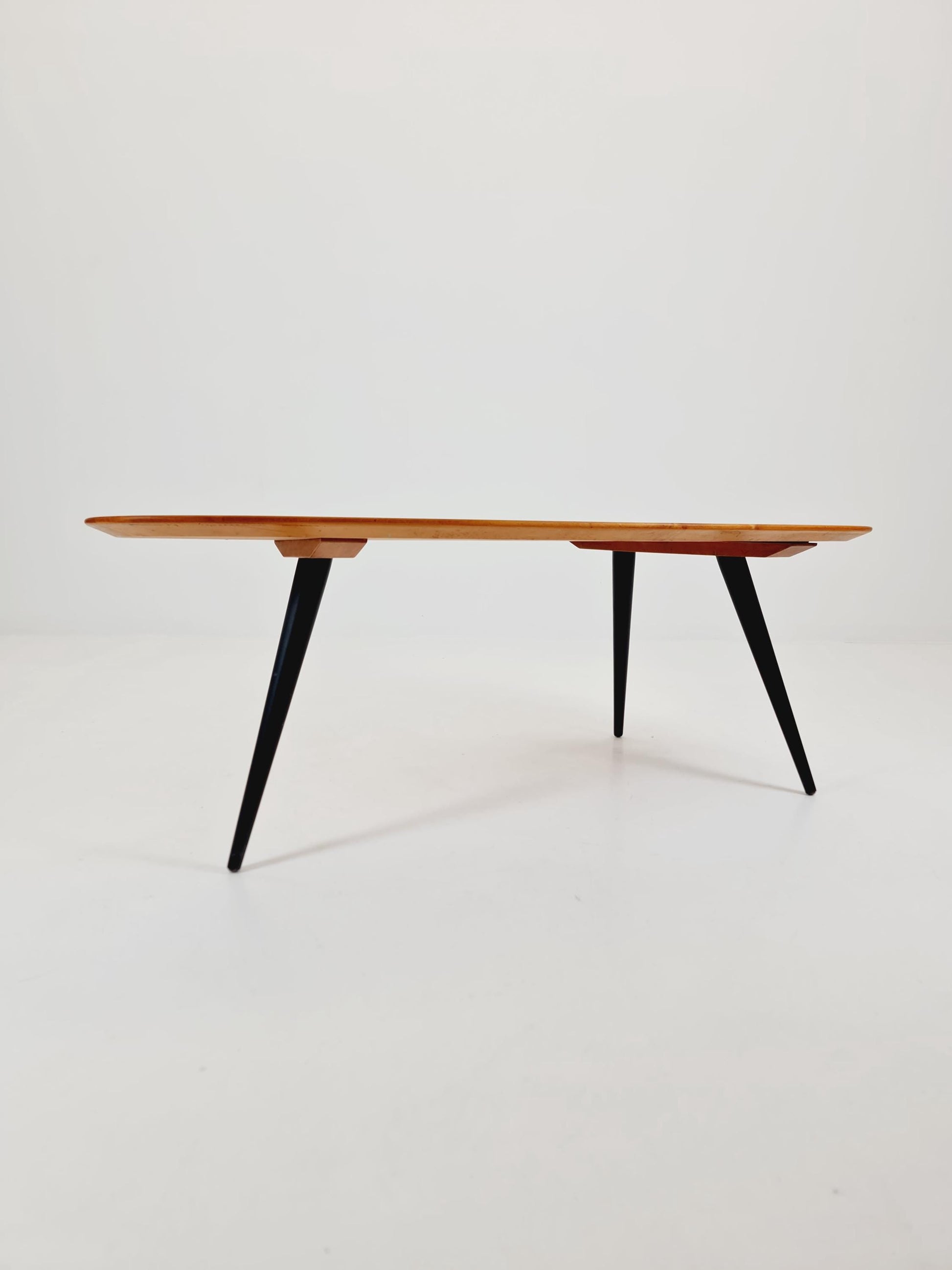 Mid-Century Modern Organic Coffee Table – in Kidney shap by Willy Van Der Meeren Holland, 1960s