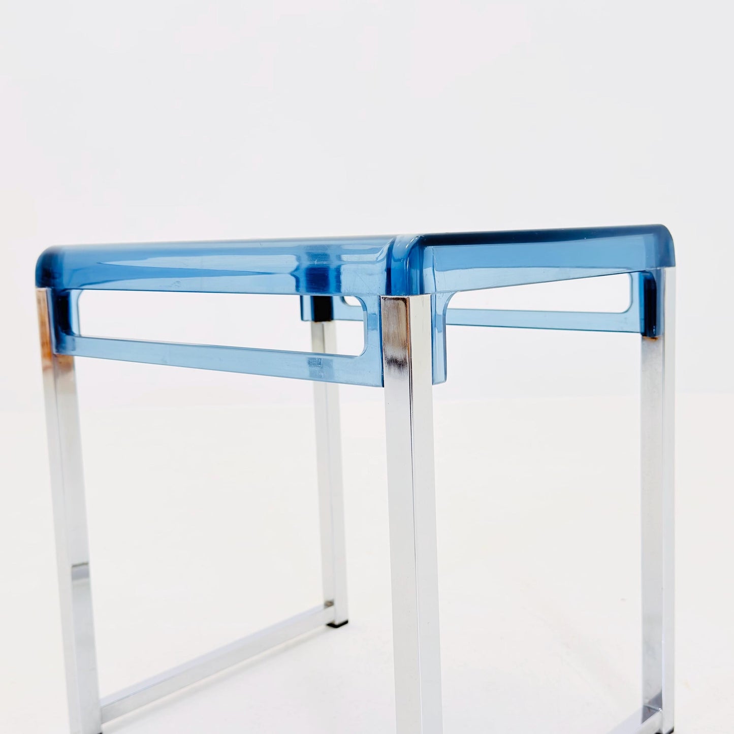 Blue Space Age side table by Marc Berthier for Prisunic, 1970s