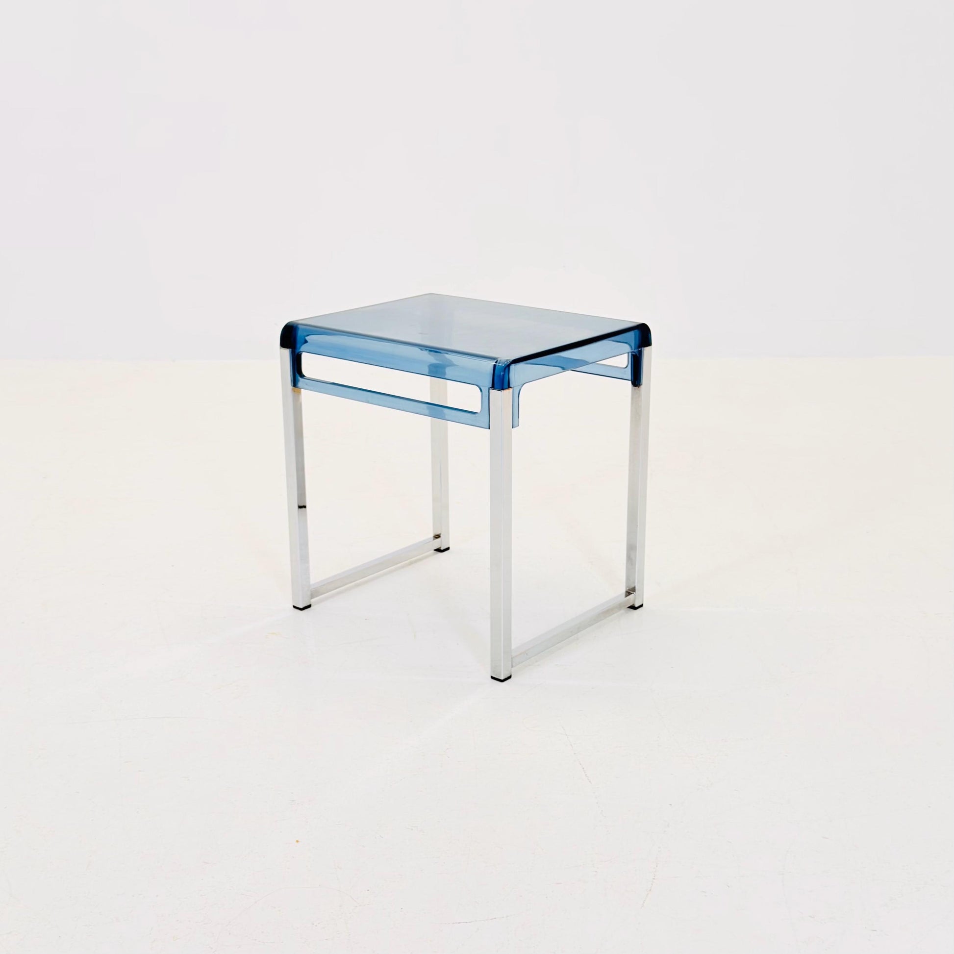 Blue Space Age side table by Marc Berthier for Prisunic, 1970s