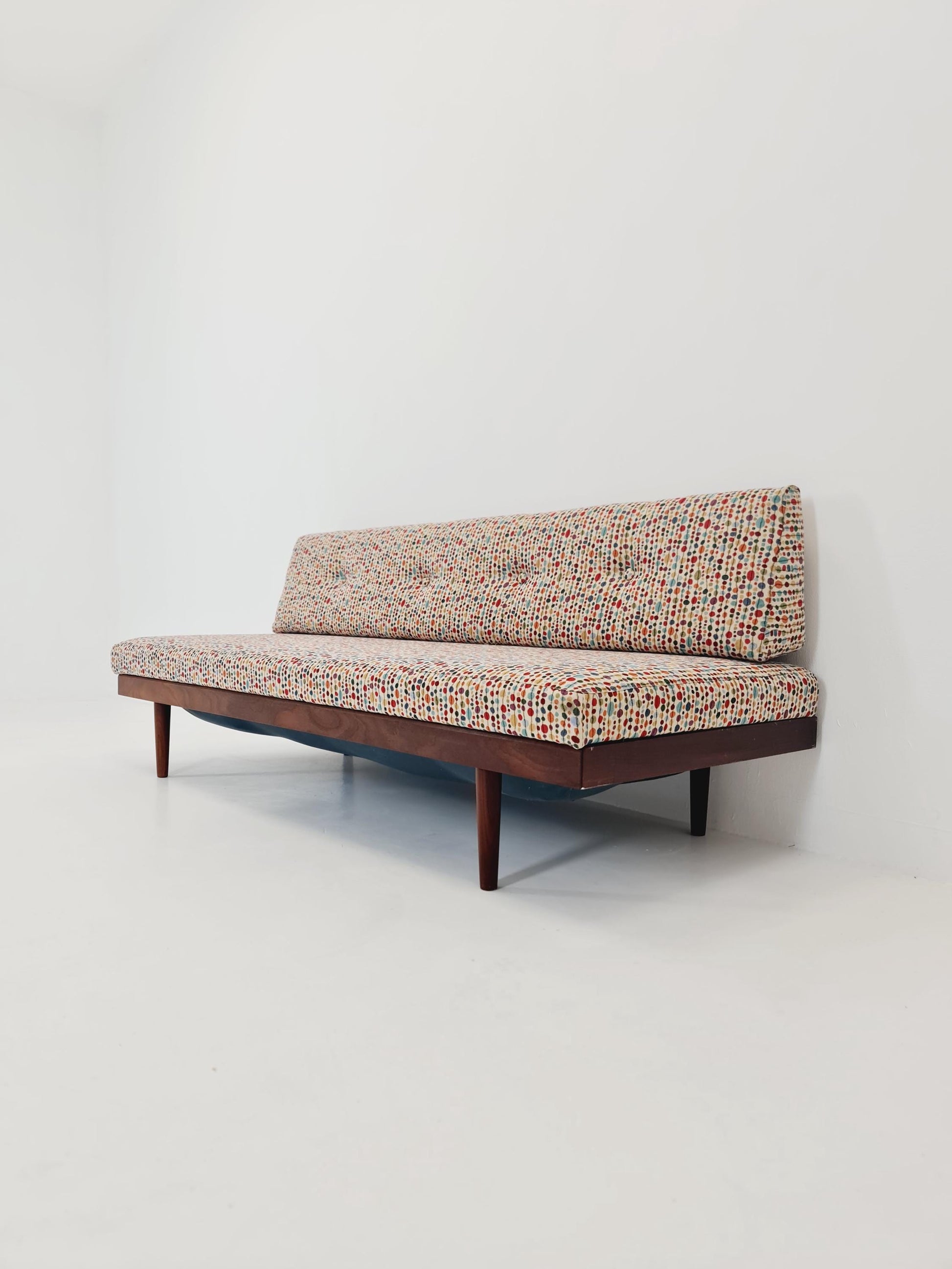 Ingmar Relling “Svane” Daybed – Norwegian Mid-Century Modern Sofa 1960s