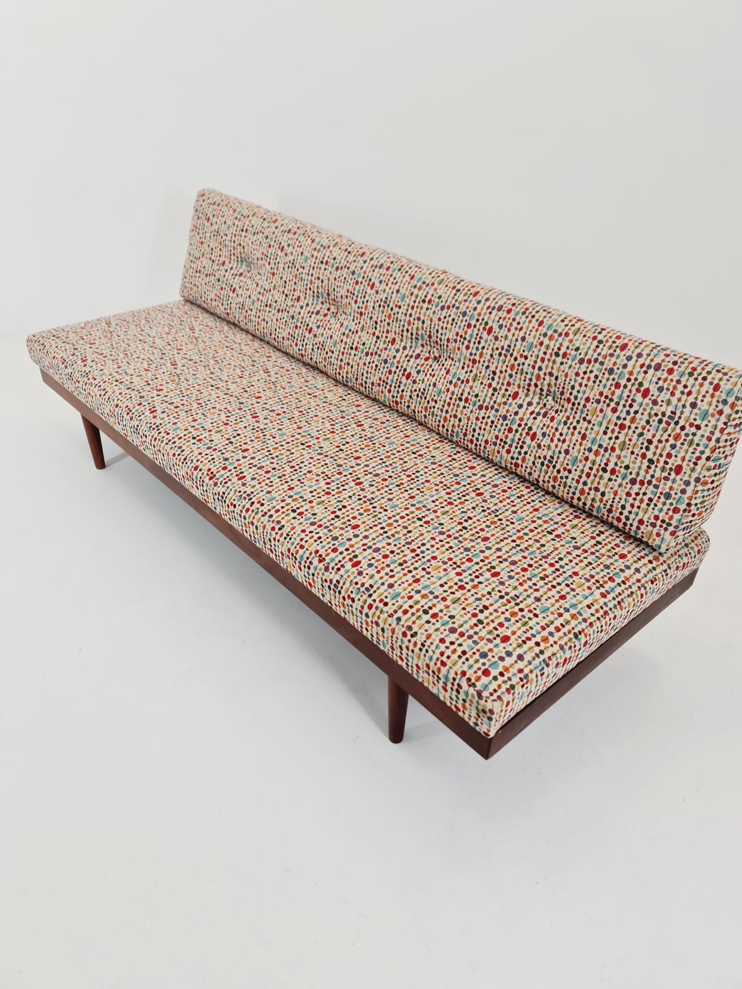 Ingmar Relling “Svane” Daybed – Norwegian Mid-Century Modern Sofa 1960s