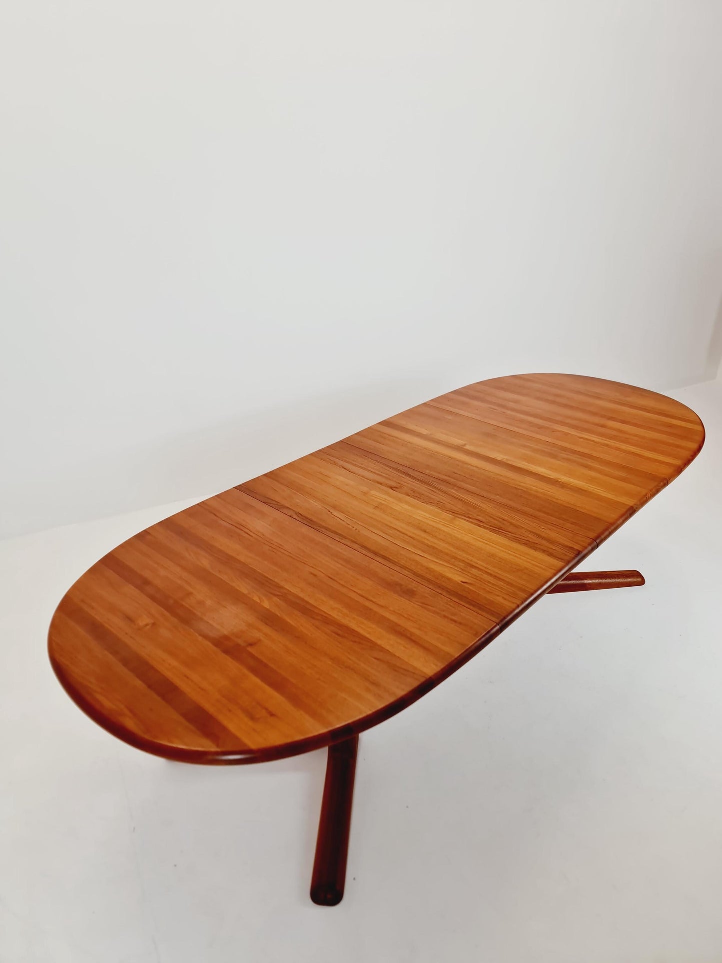 Mid century extendable Danish Modern Solid Teak XXL dining table by Dyrlund MöbelFabrik , 1970s