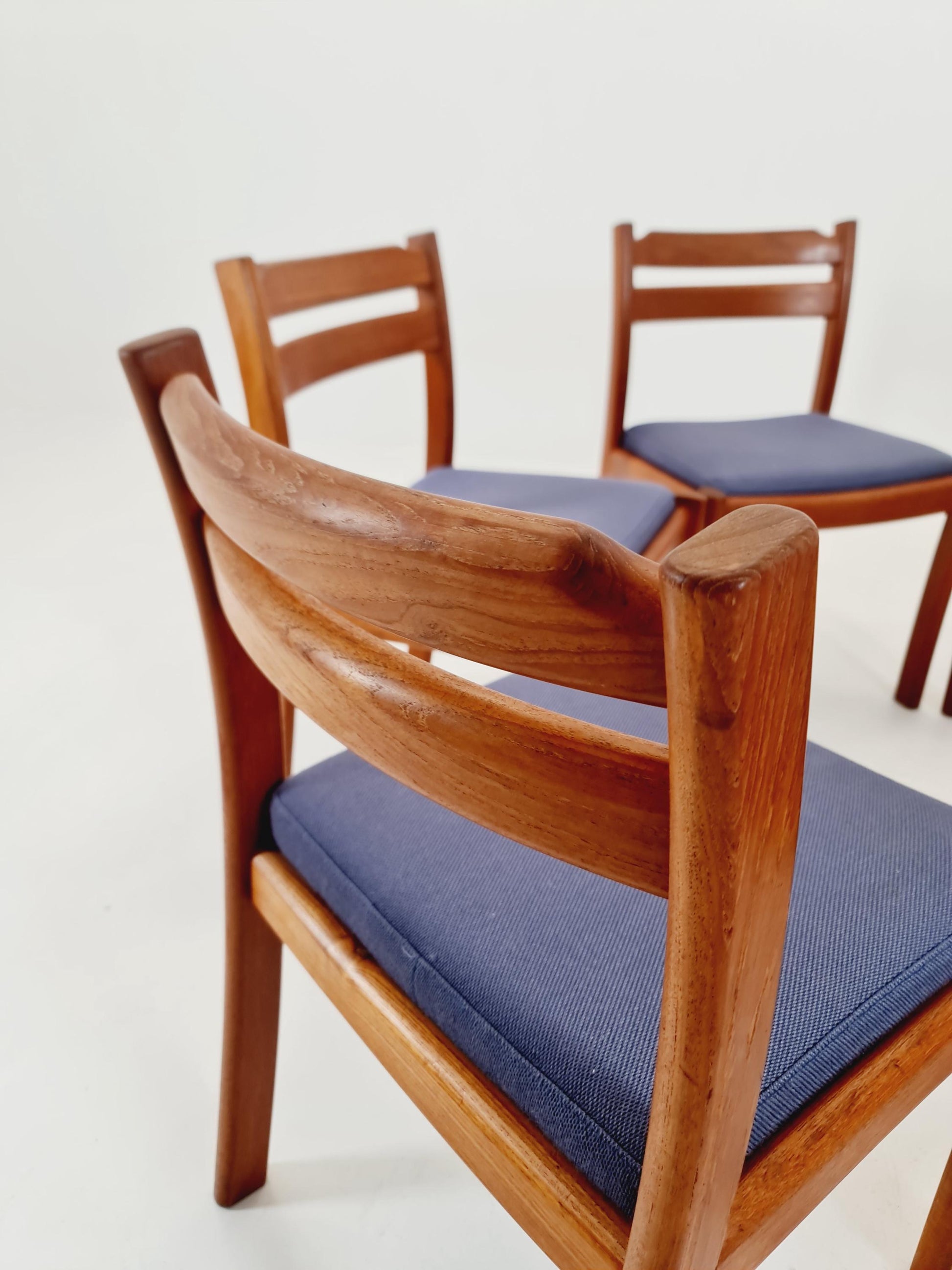Mid Century Danish solid teak dining Chairs by Dyrlund,Set of 6, 1960s