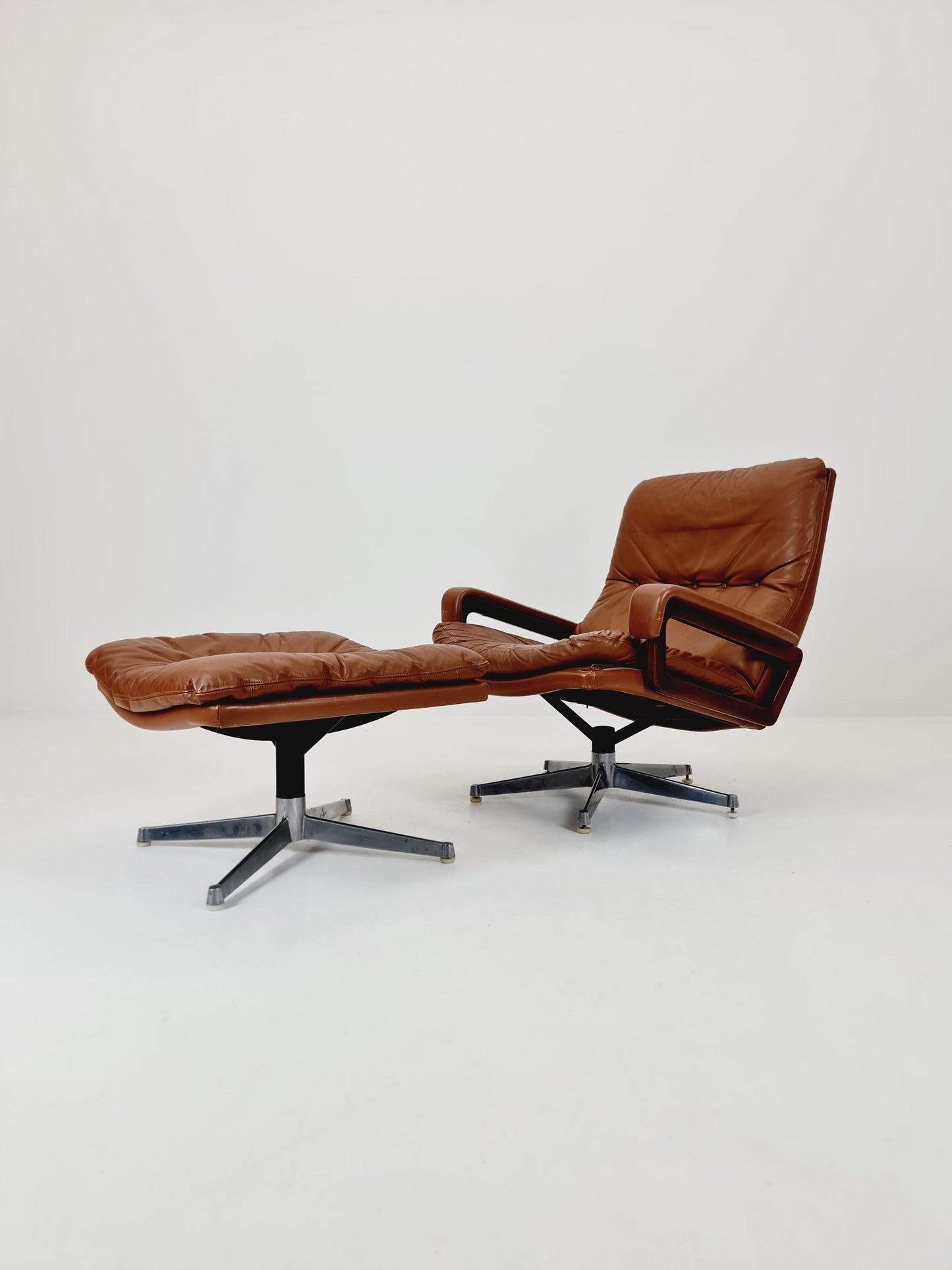 Midcentury Loungechair + ottoman by Andre Vanenbrouck for strässle Switzerland , 1970s