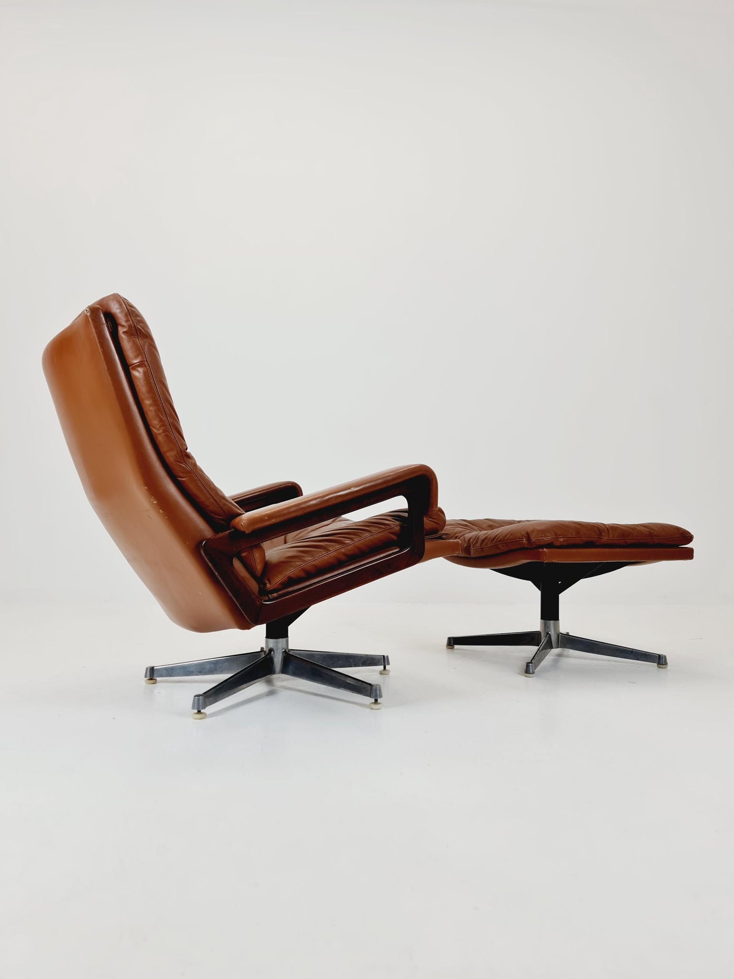 Midcentury Loungechair + ottoman by Andre Vanenbrouck for strässle Switzerland , 1970s