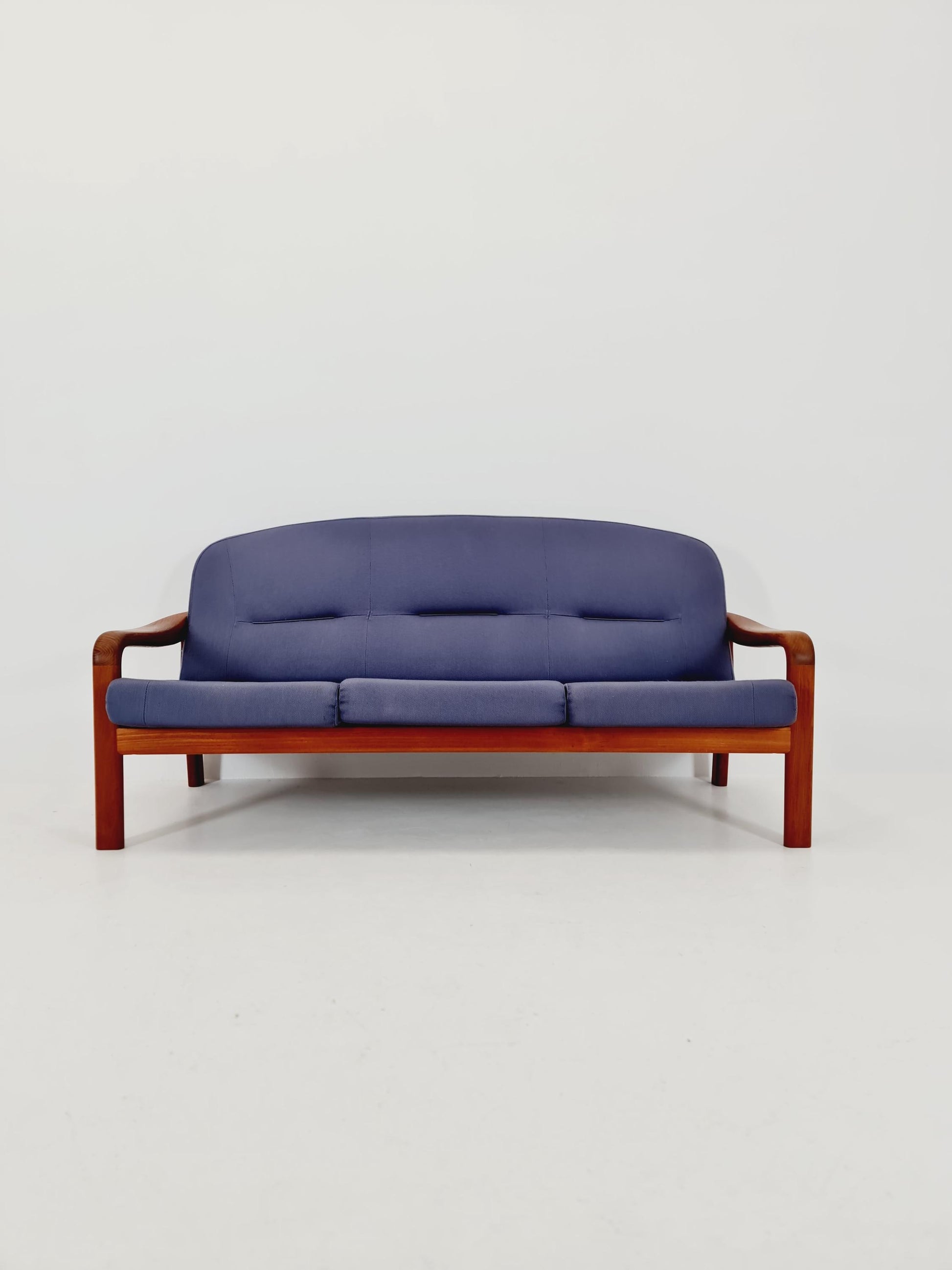 Mid century easy lounge couch by Arne Wahl Iversen for komfort teak , 1960s