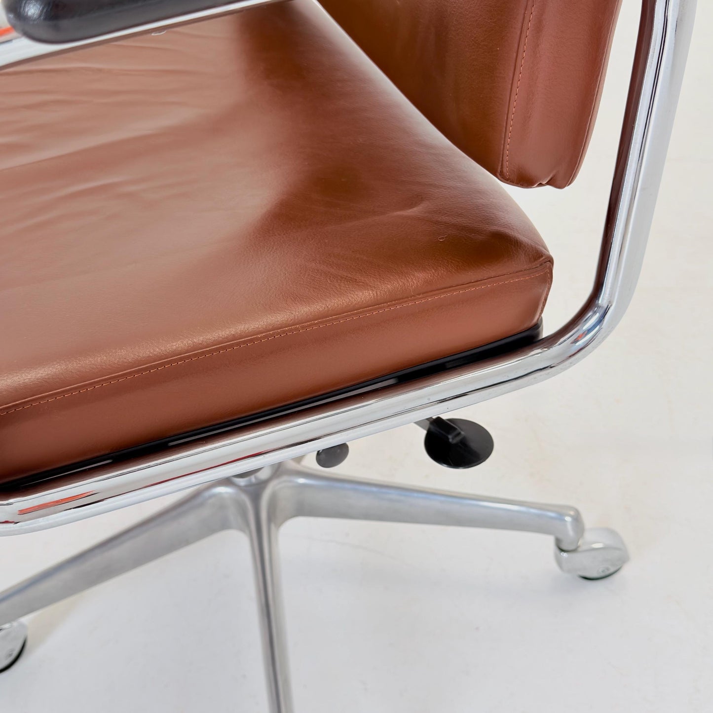 Mid-Century Italian office armchair attributed to Ico Parisi for MIM Roma Italy 1980s