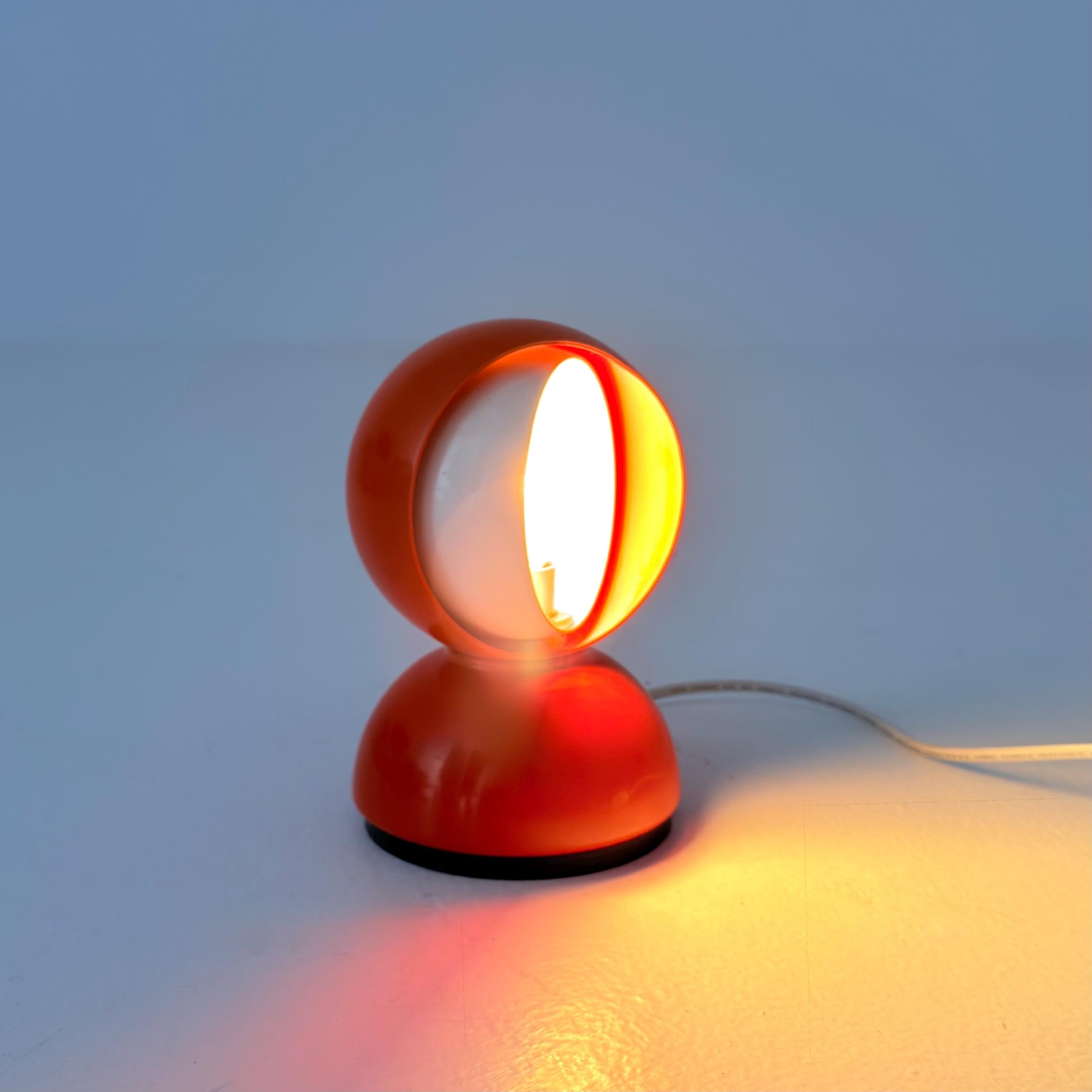 Mid century Vico Magistretti Eclisse table Lamp for Artemide 1970s Orange – Italy