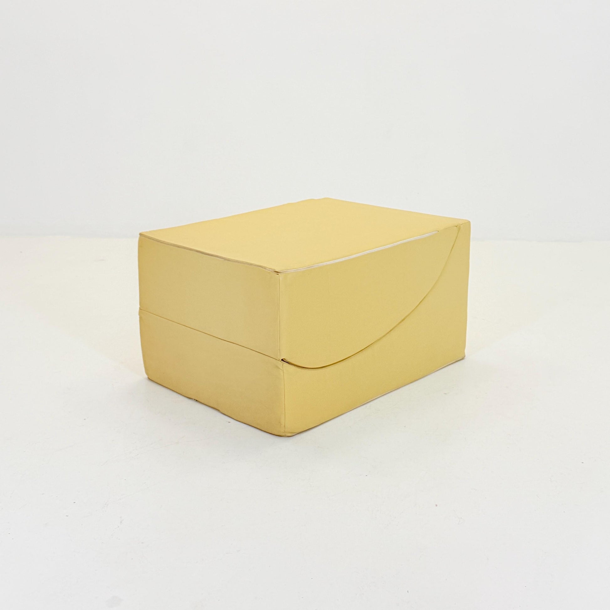 MCM Talamo Italia “Andreina” Folding Bed – Single Bed / Chaise Longue – 1990s Italian Design