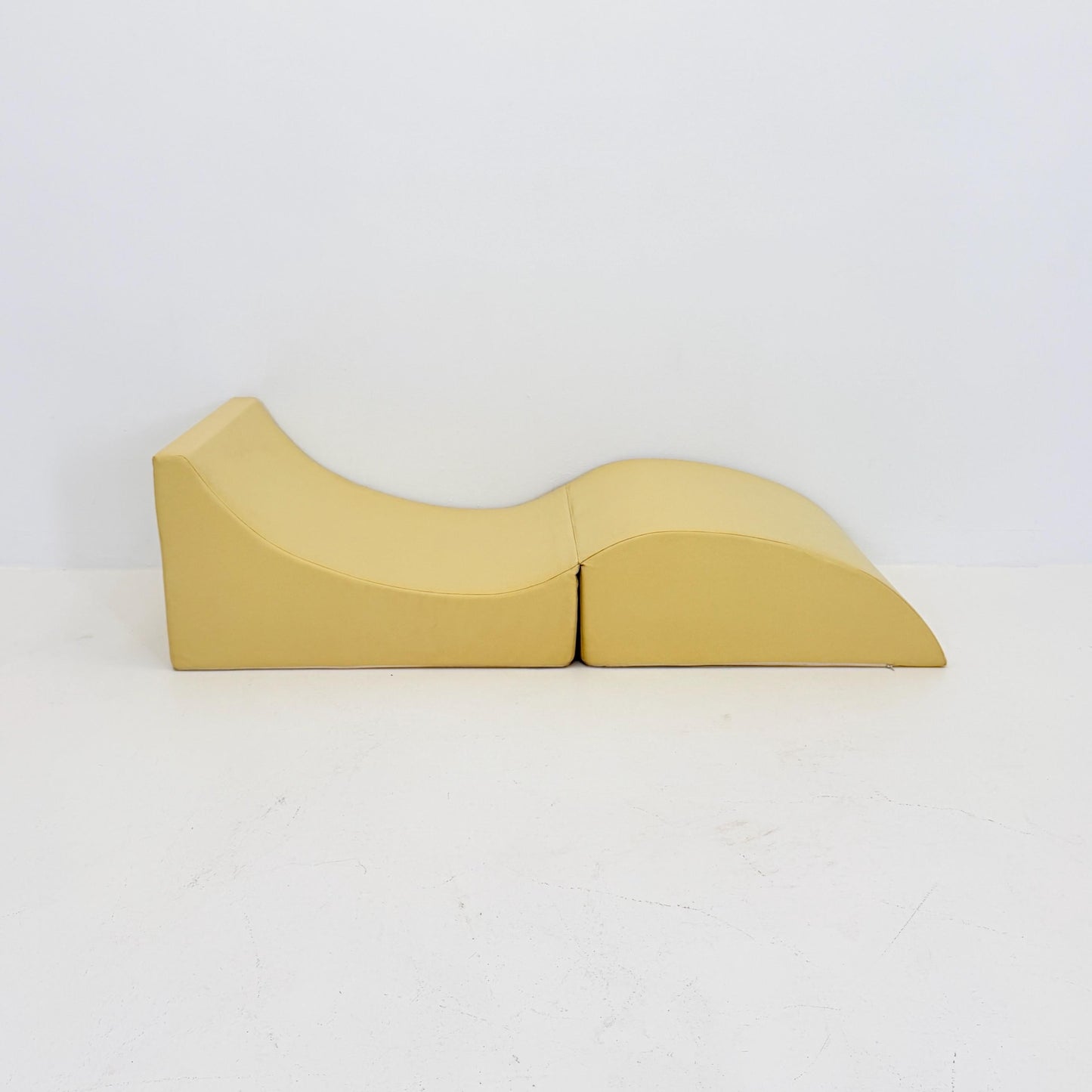 MCM Talamo Italia “Andreina” Folding Bed – Single Bed / Chaise Longue – 1990s Italian Design