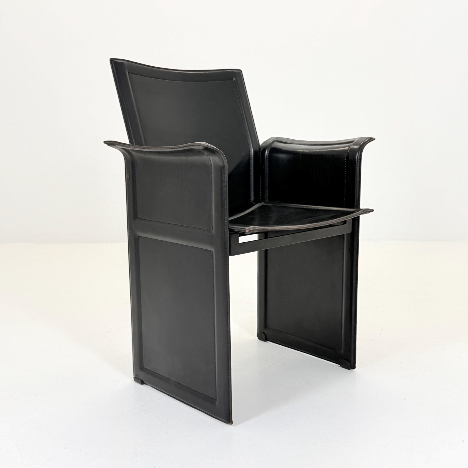 1 of 2 Mid-Century Italian “Korium” KM1 Black Leather Armchair by Tito Agnoli for Matteo Grassi, 1970s