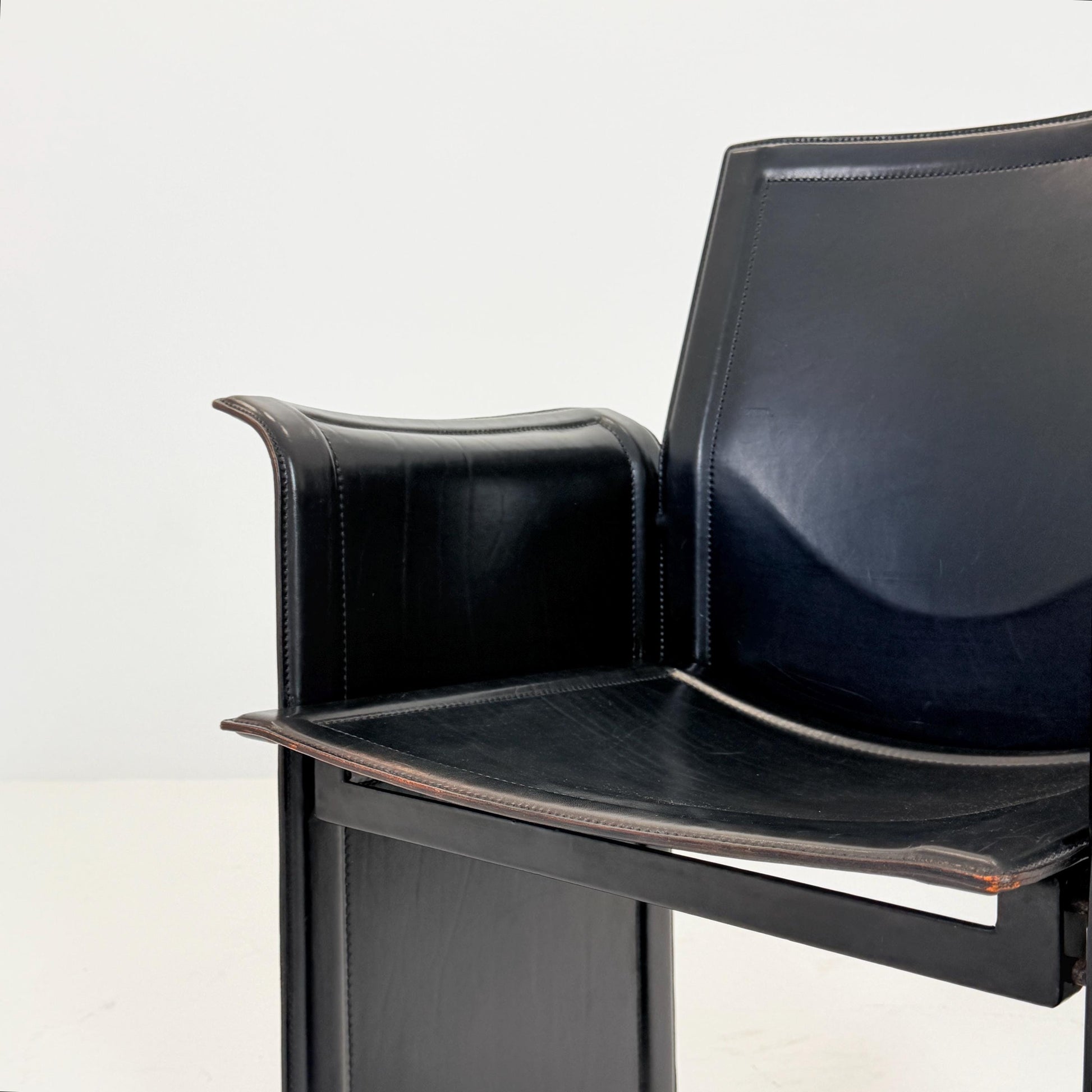 1 of 2 Mid-Century Italian “Korium” KM1 Black Leather Armchair by Tito Agnoli for Matteo Grassi, 1970s