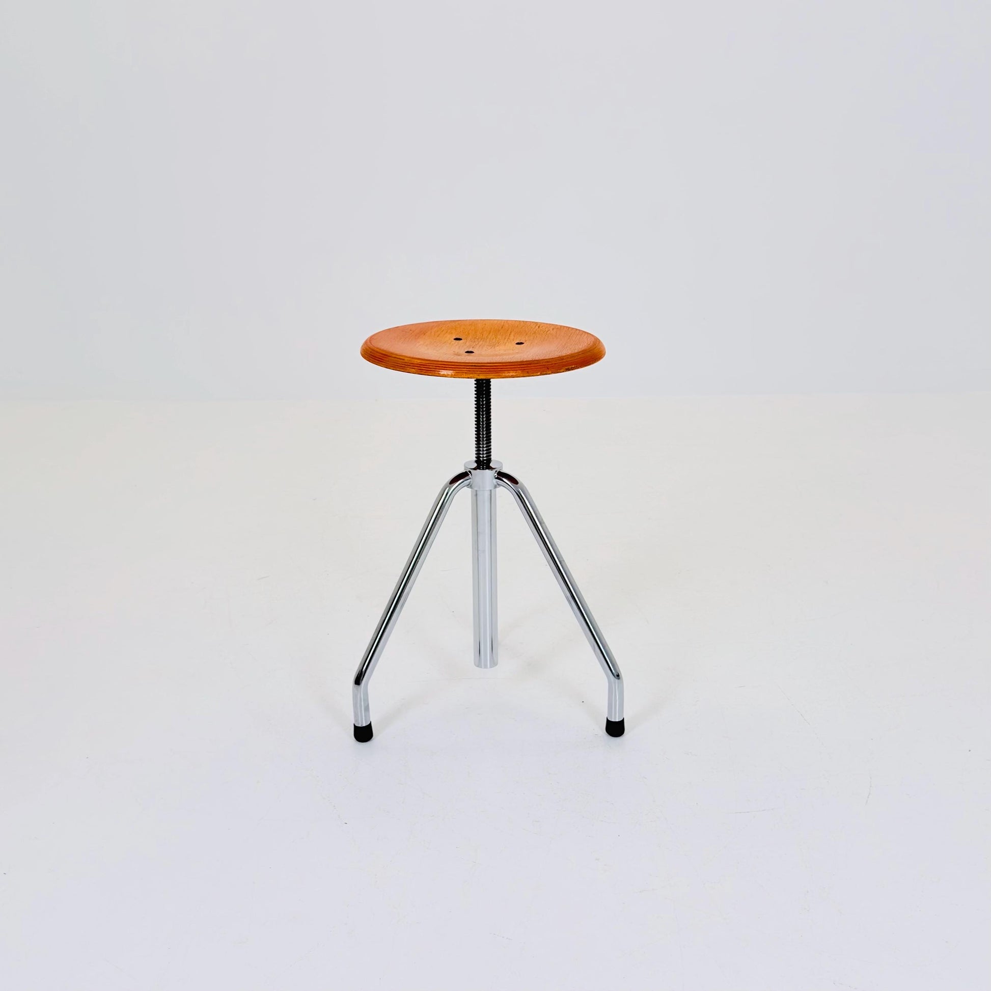 Mid Century Modern Industrial Tripod Stool 1980s Italy – Bauhaus Swivel Adjustable