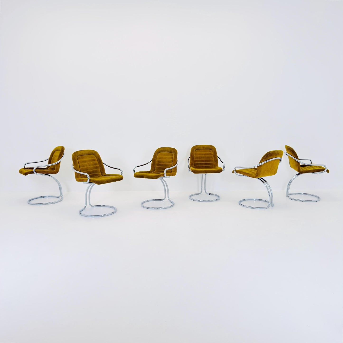 Set of 6 Mid century Cantilever Dining Chairs by Gastone Rinaldi Cantilever Dining Chairs – for RIMA Italy 1970s