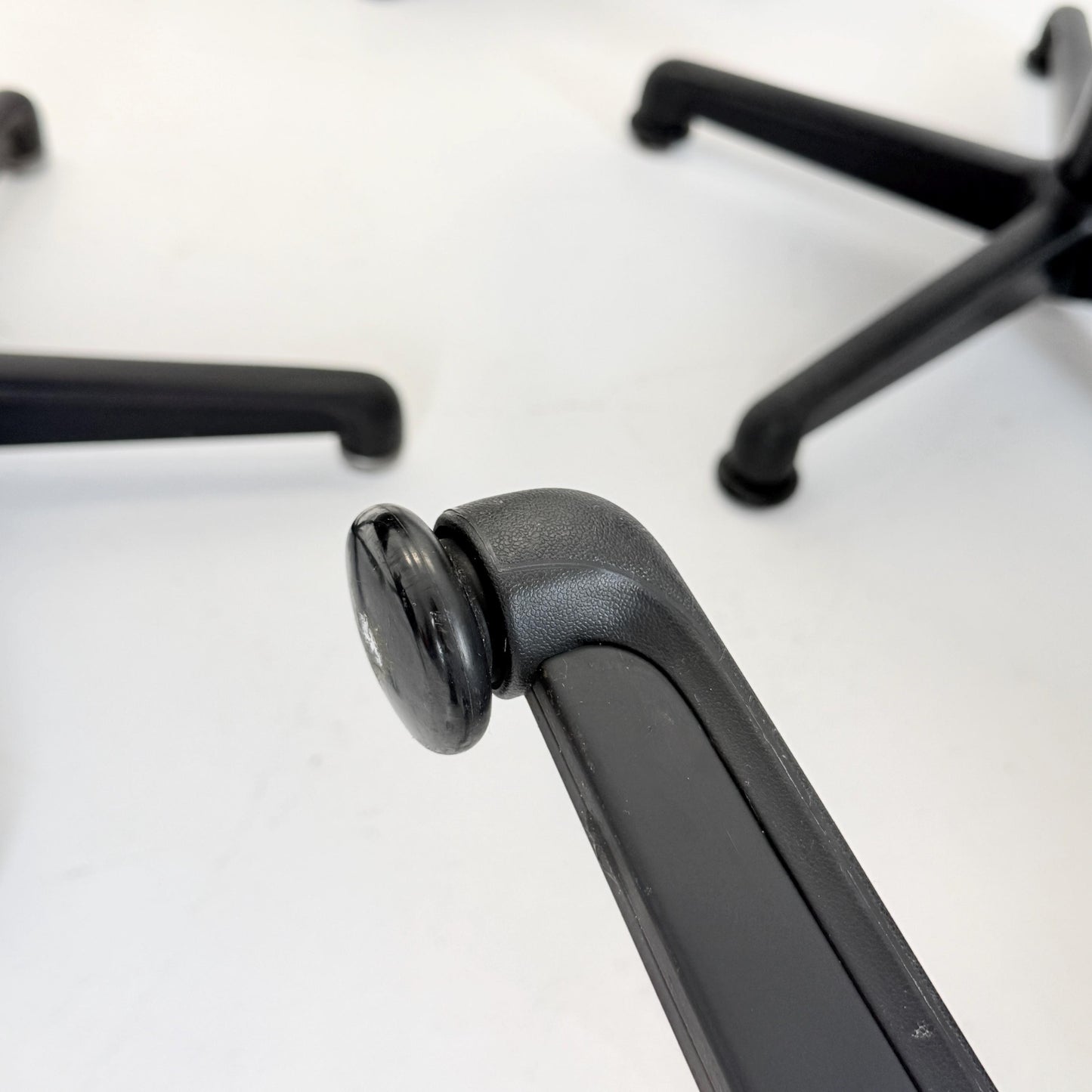 1 of 5 Mid-Century Modern, Desk - Office Chair – by Charles Pollock for Comforto Germany 1970s